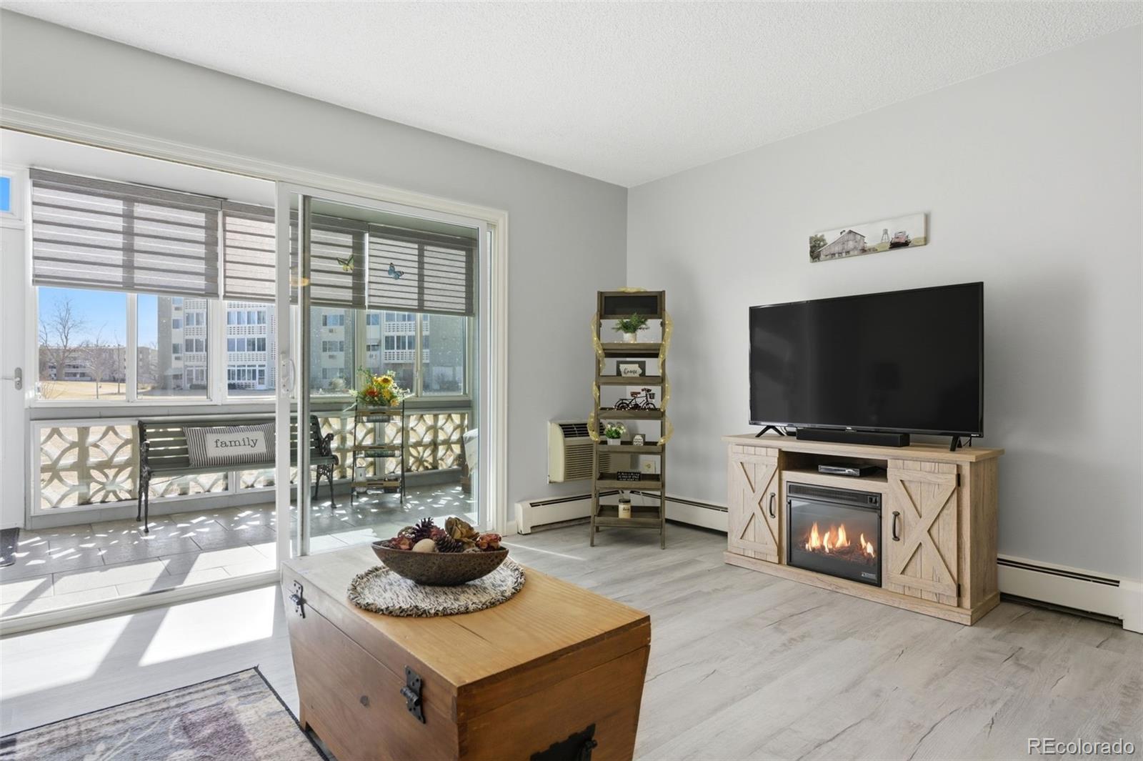 MLS Image #4 for 9380 e center avenue,denver, Colorado