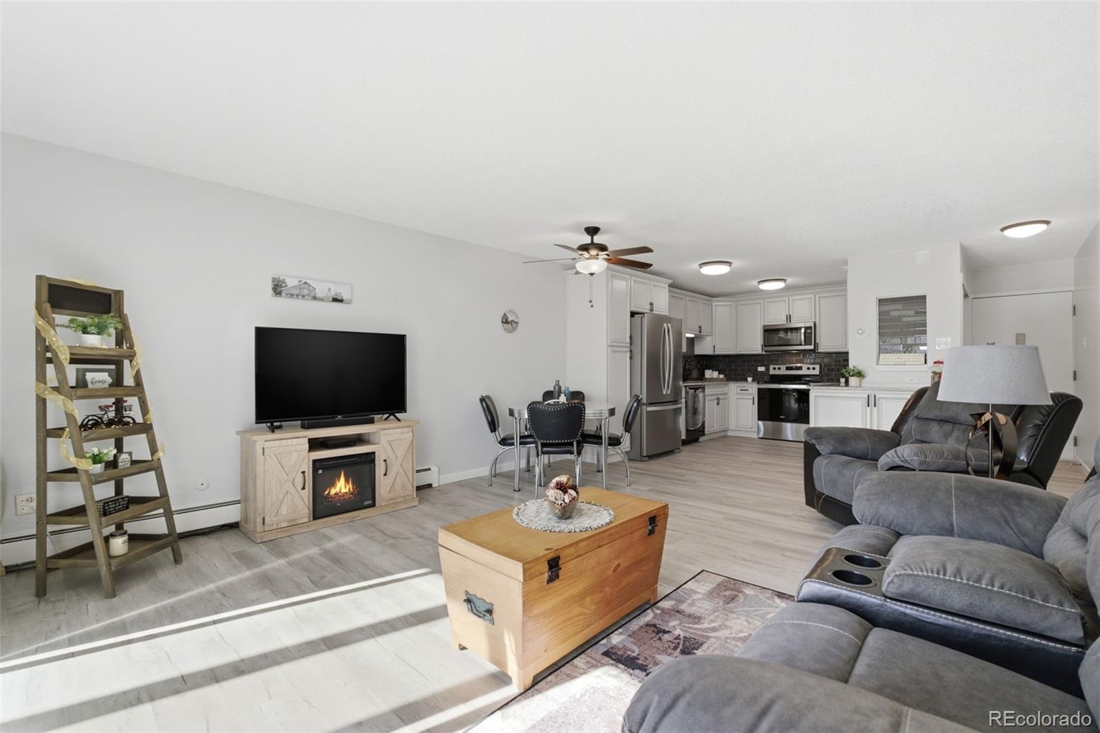MLS Image #6 for 9380 e center avenue,denver, Colorado