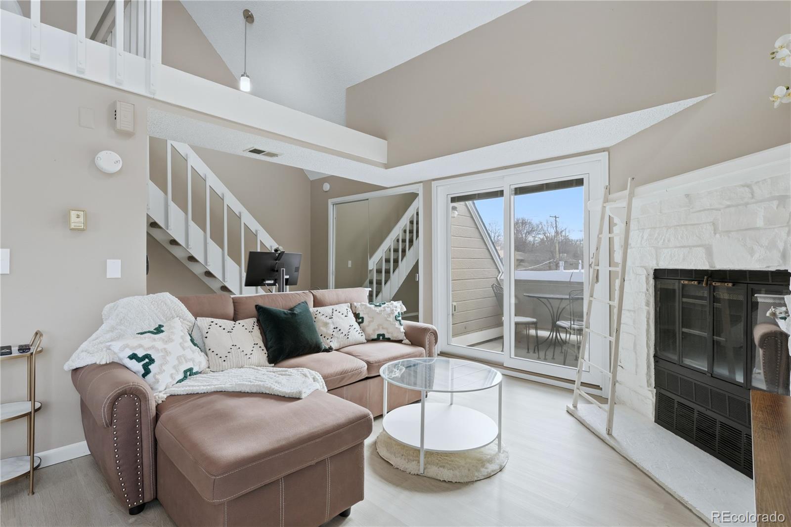 MLS Image #9 for 5250 s huron way,littleton, Colorado