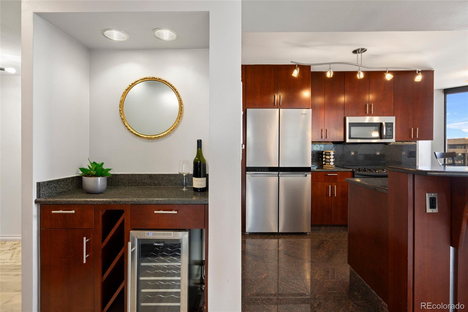MLS Image #15 for 1625  larimer street 2105,denver, Colorado