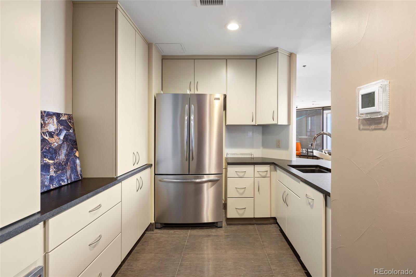 MLS Image #44 for 1625  larimer street 2105,denver, Colorado