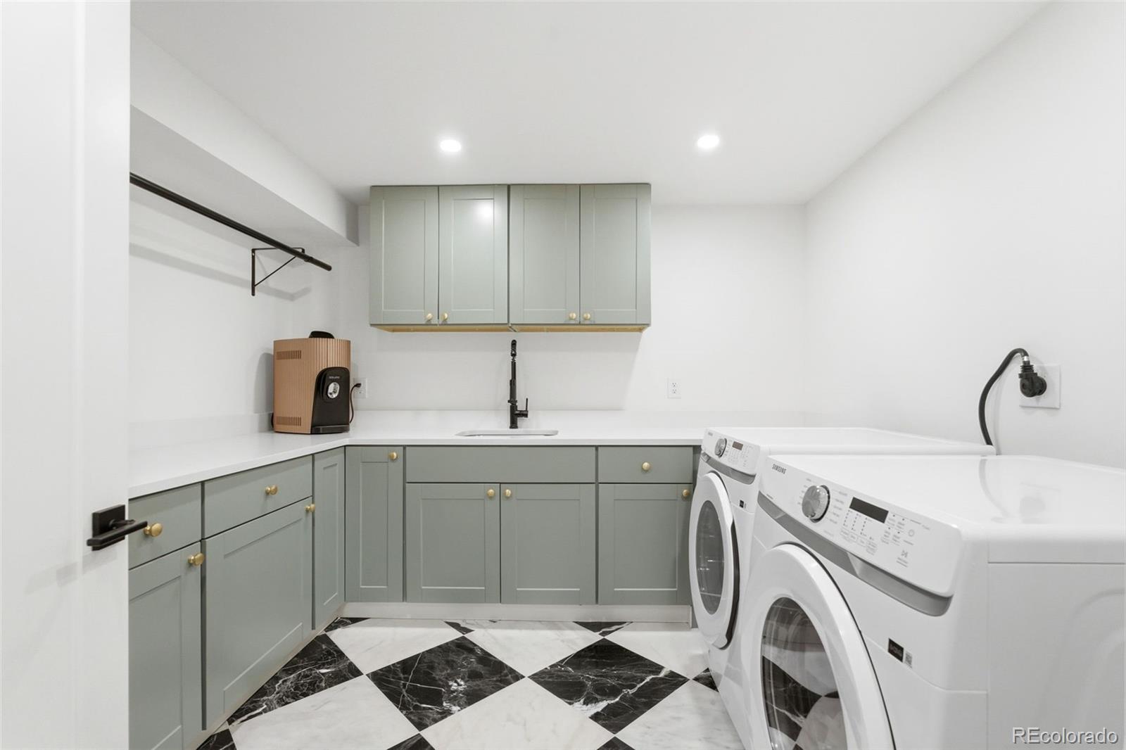 MLS Image #36 for 641 s monroe way,denver, Colorado