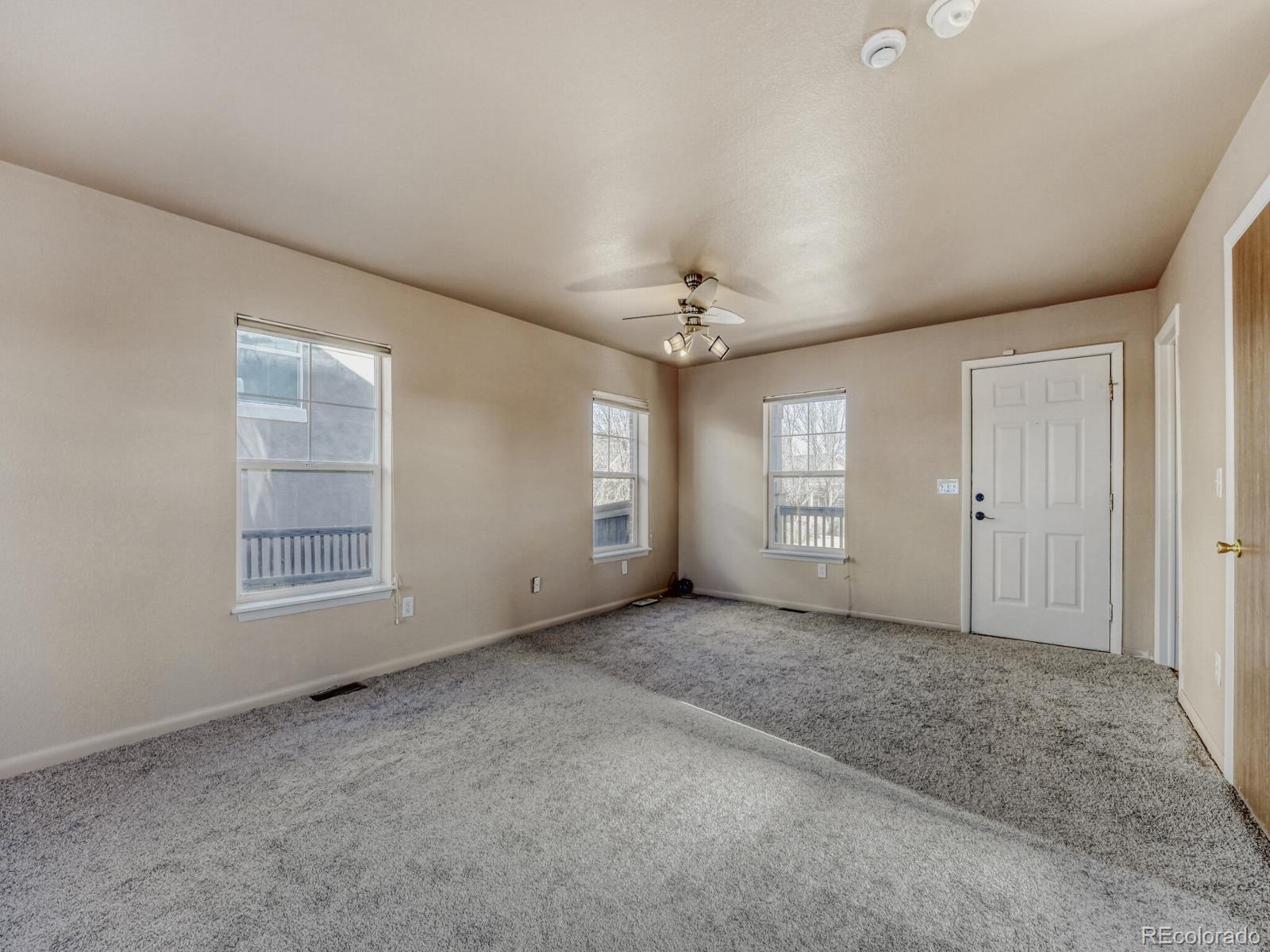 MLS Image #4 for 23341 e saratoga circle,aurora, Colorado