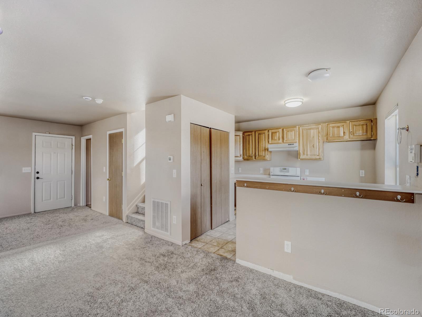 MLS Image #5 for 23341 e saratoga circle,aurora, Colorado