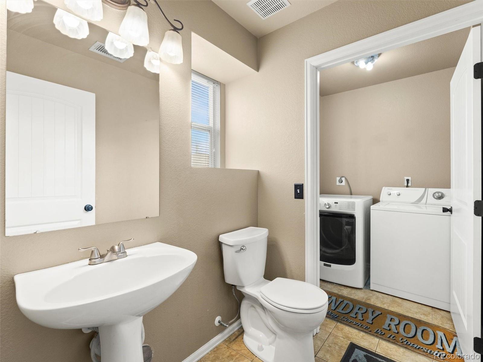 MLS Image #10 for 5888  biscay street,denver, Colorado