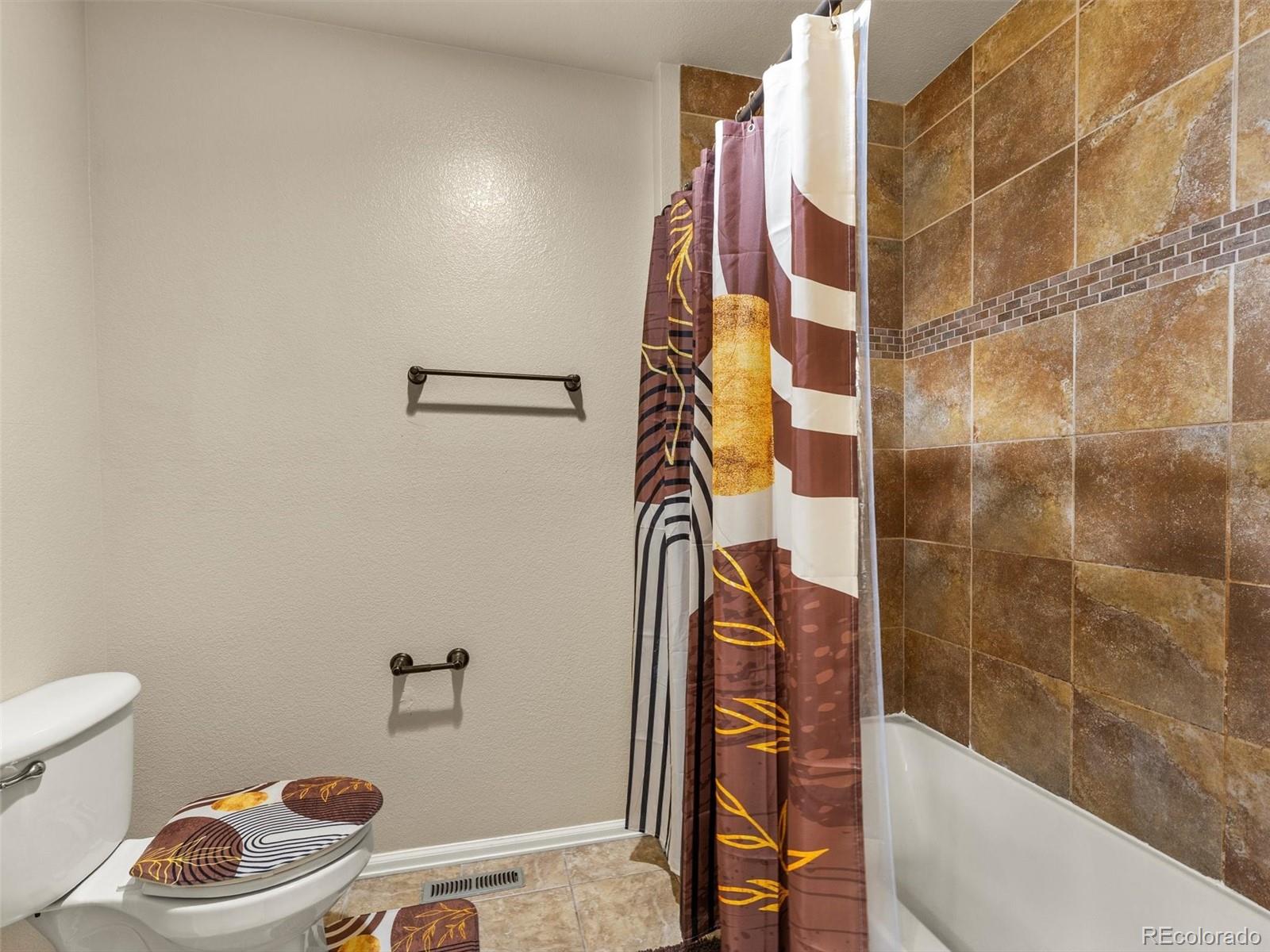 MLS Image #23 for 5888  biscay street,denver, Colorado