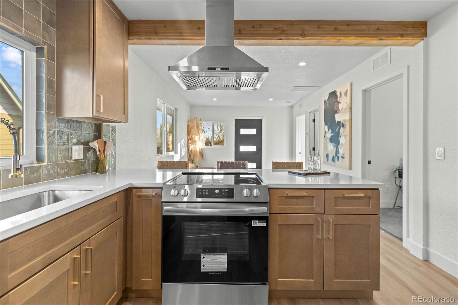 MLS Image #18 for 43  hazel court,denver, Colorado