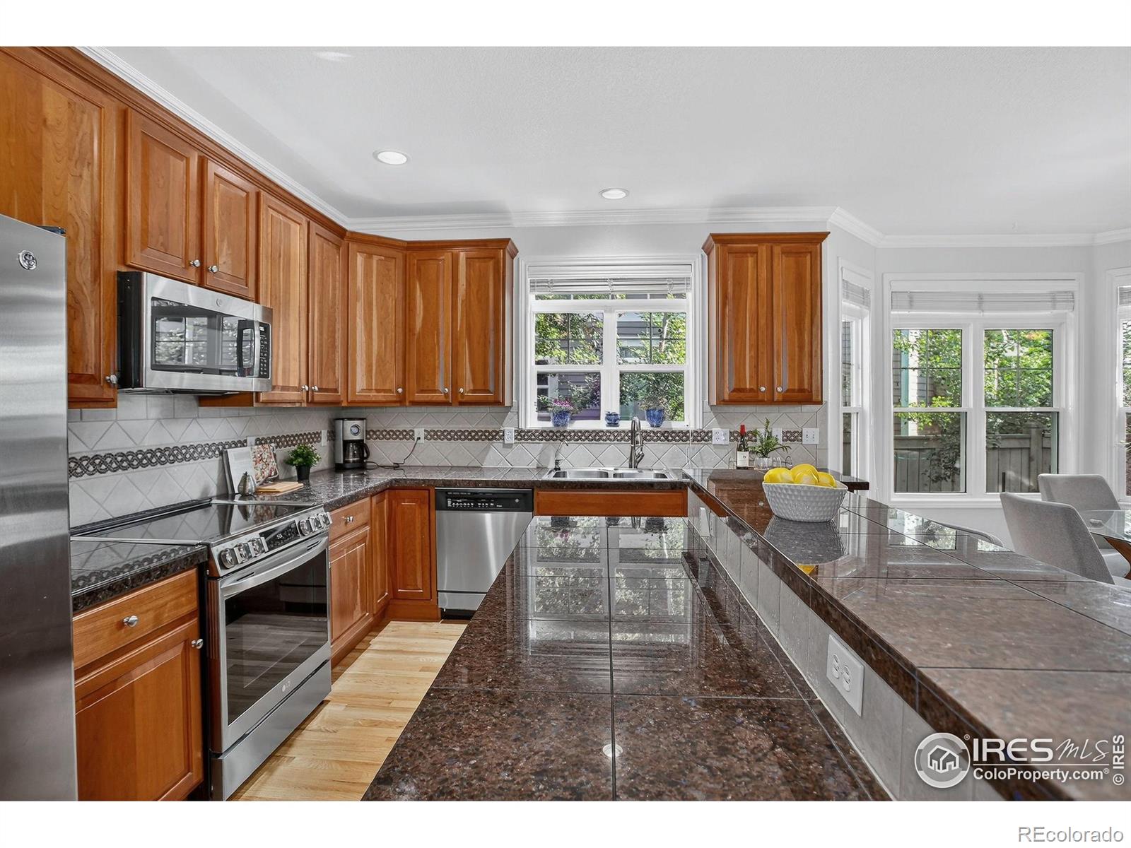MLS Image #14 for 1095  terrace circle,boulder, Colorado