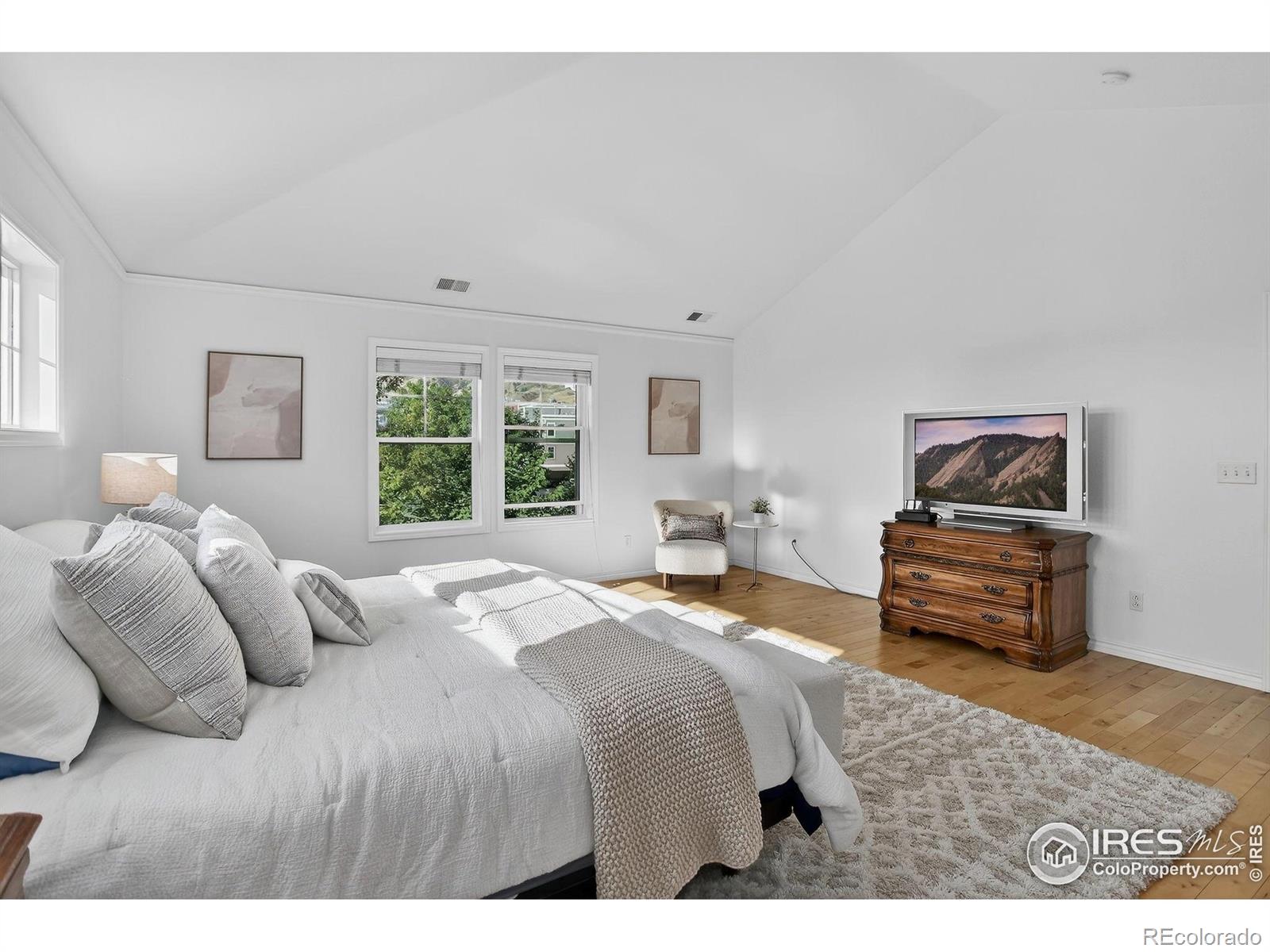 MLS Image #16 for 1095  terrace circle,boulder, Colorado