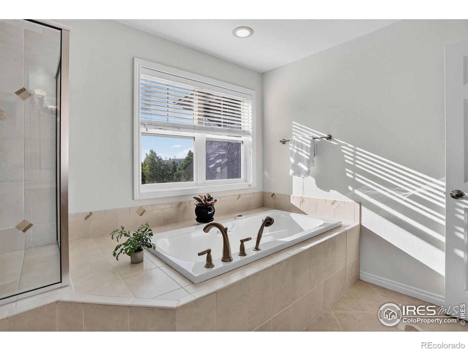 MLS Image #20 for 1095  terrace circle,boulder, Colorado