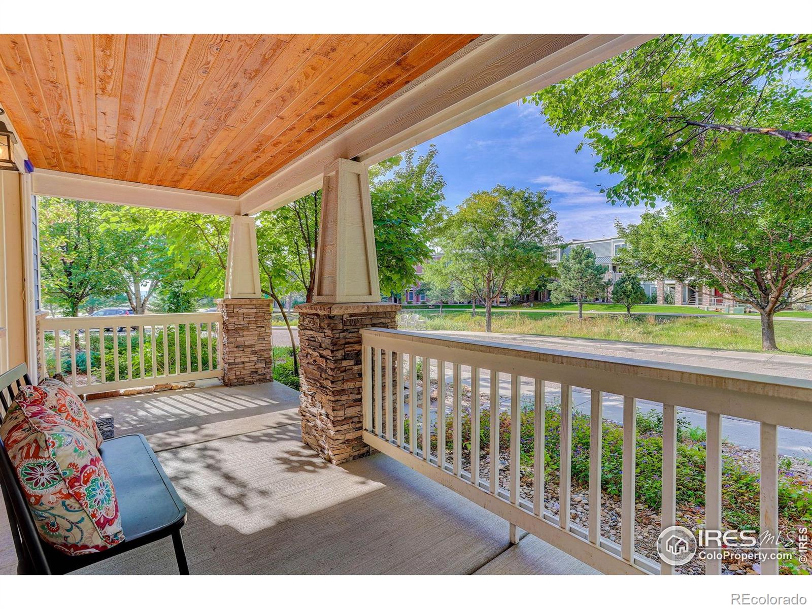MLS Image #3 for 1095  terrace circle,boulder, Colorado