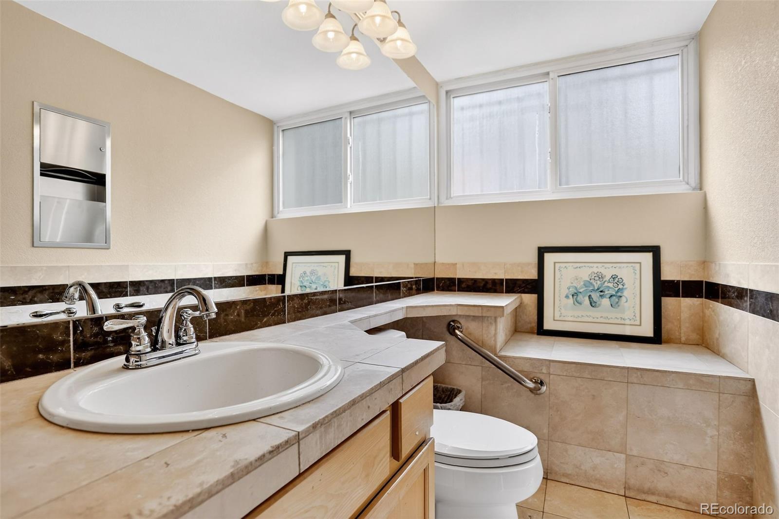 MLS Image #20 for 1125 n washington street,denver, Colorado