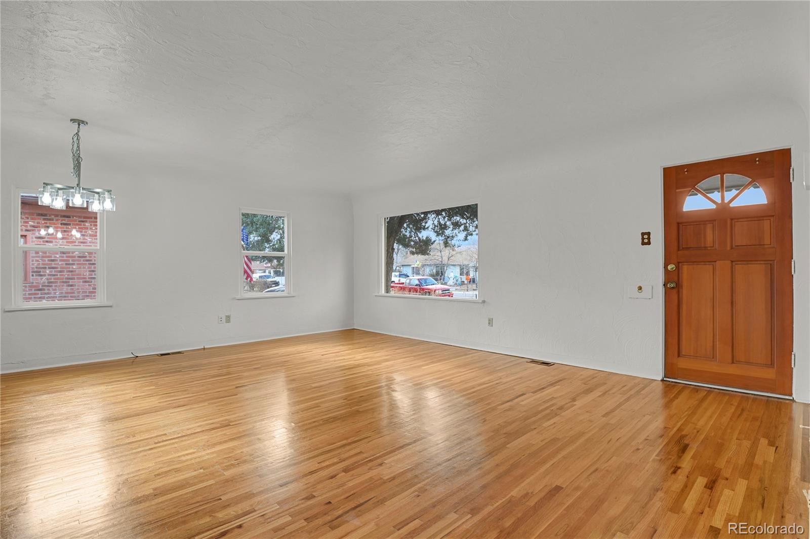 MLS Image #24 for 917 n institute street,colorado springs, Colorado