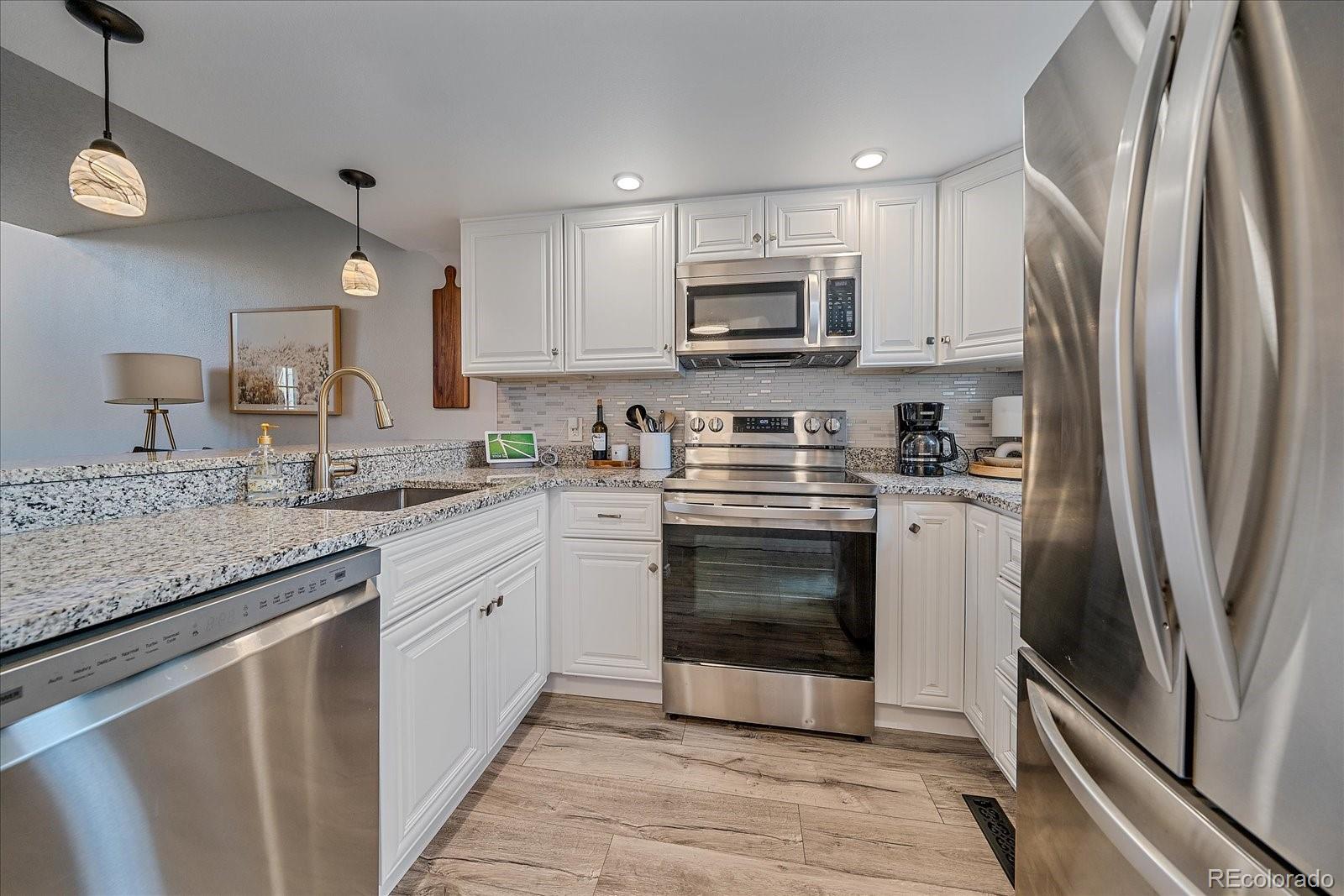 MLS Image #11 for 7250  devinney court e,arvada, Colorado
