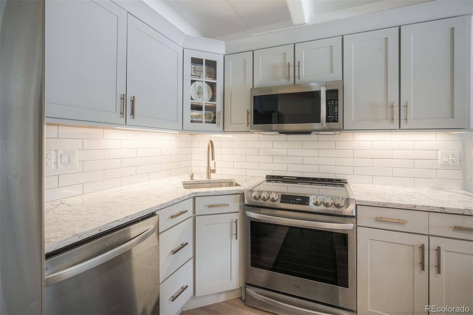 MLS Image #6 for 220 e la bonte street,dillon, Colorado