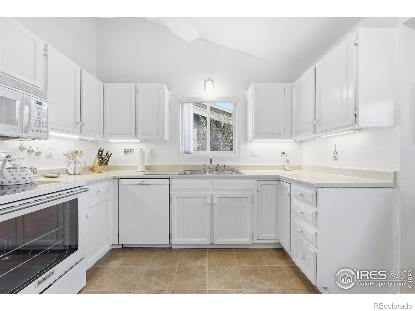 MLS Image #19 for 3120  eastwood court,boulder, Colorado