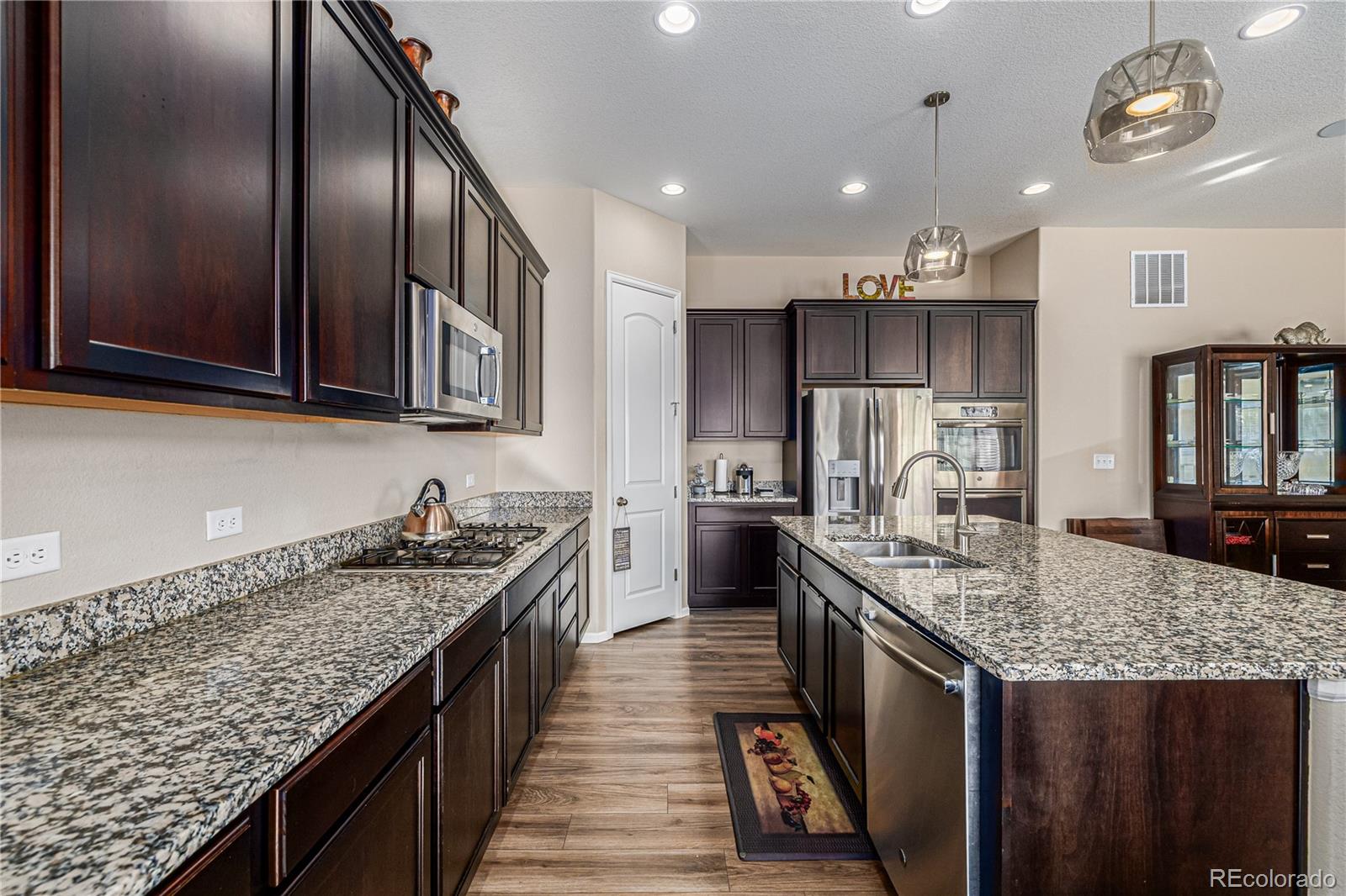 MLS Image #8 for 7159 s riverwood way,aurora, Colorado