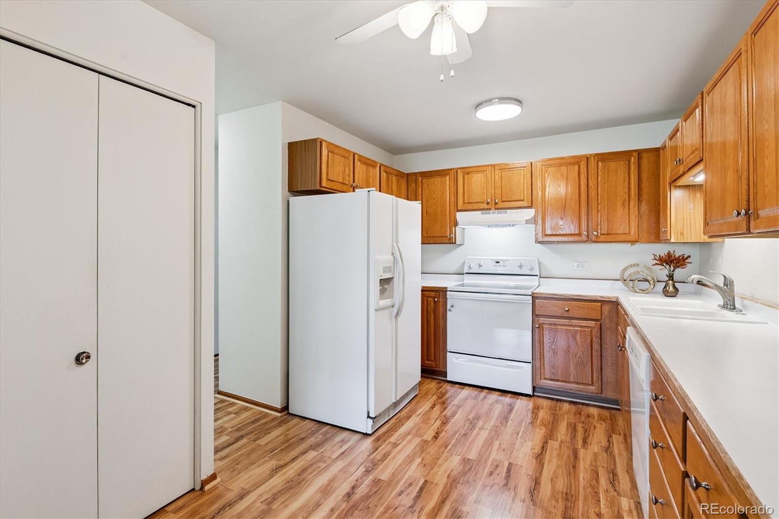 MLS Image #7 for 9300 e center avenue 2b,denver, Colorado