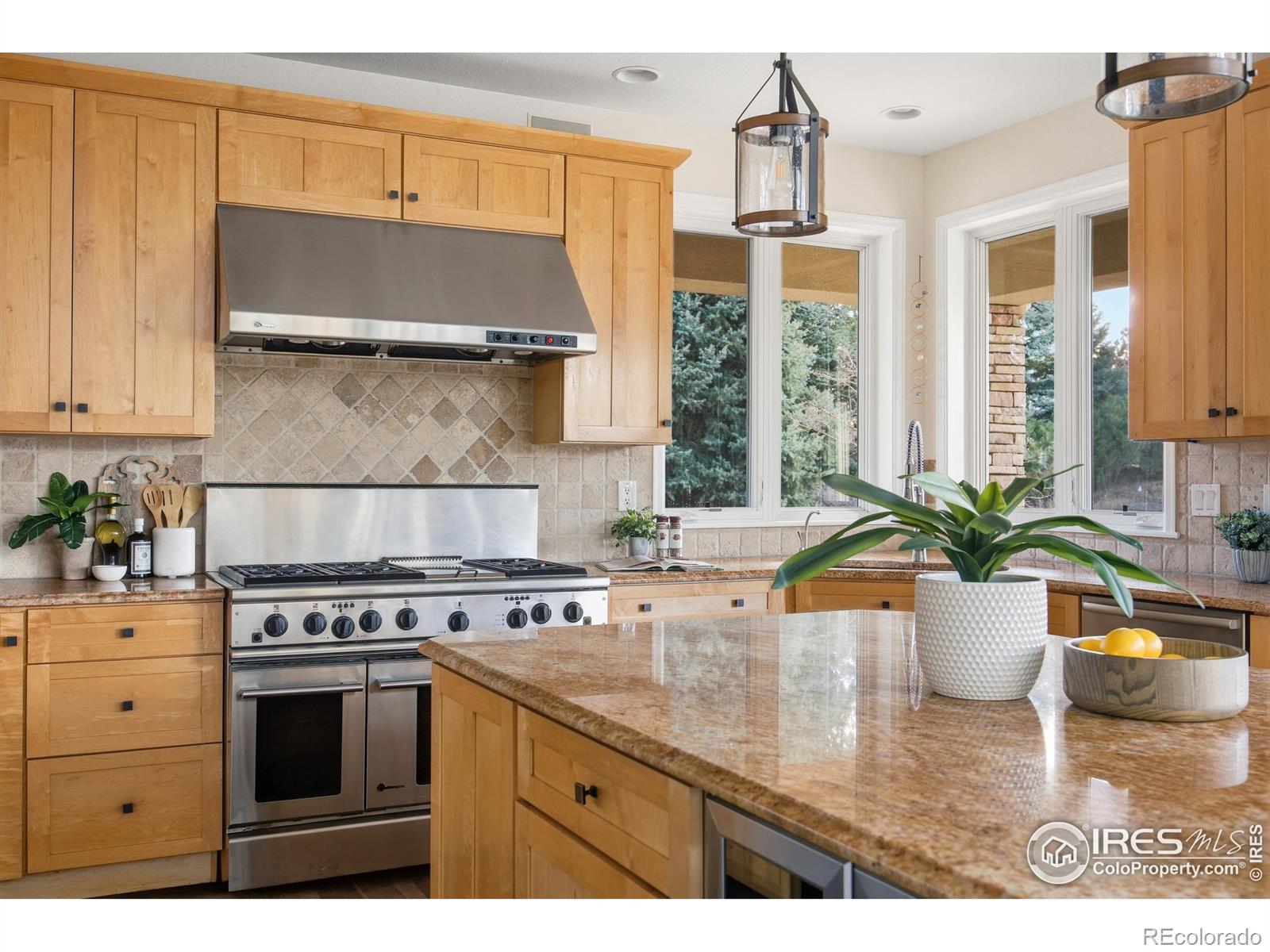 MLS Image #14 for 10443  sunlight drive,lafayette, Colorado