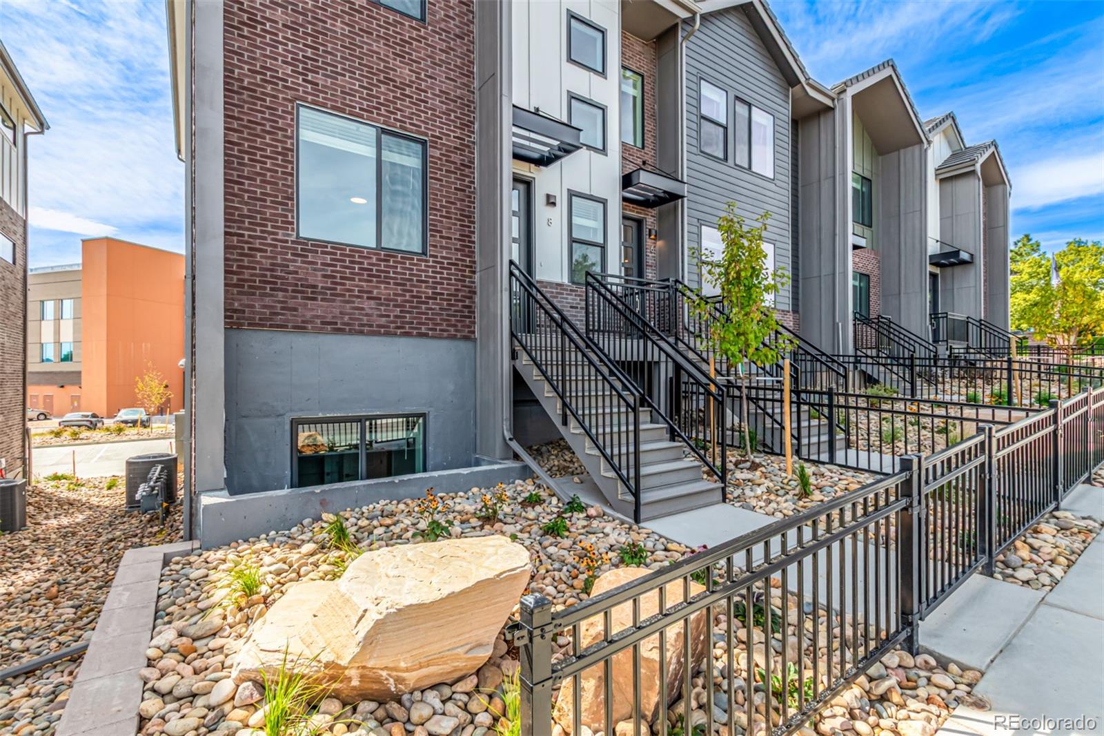 MLS Image #1 for 8  ascent trail ,englewood, Colorado