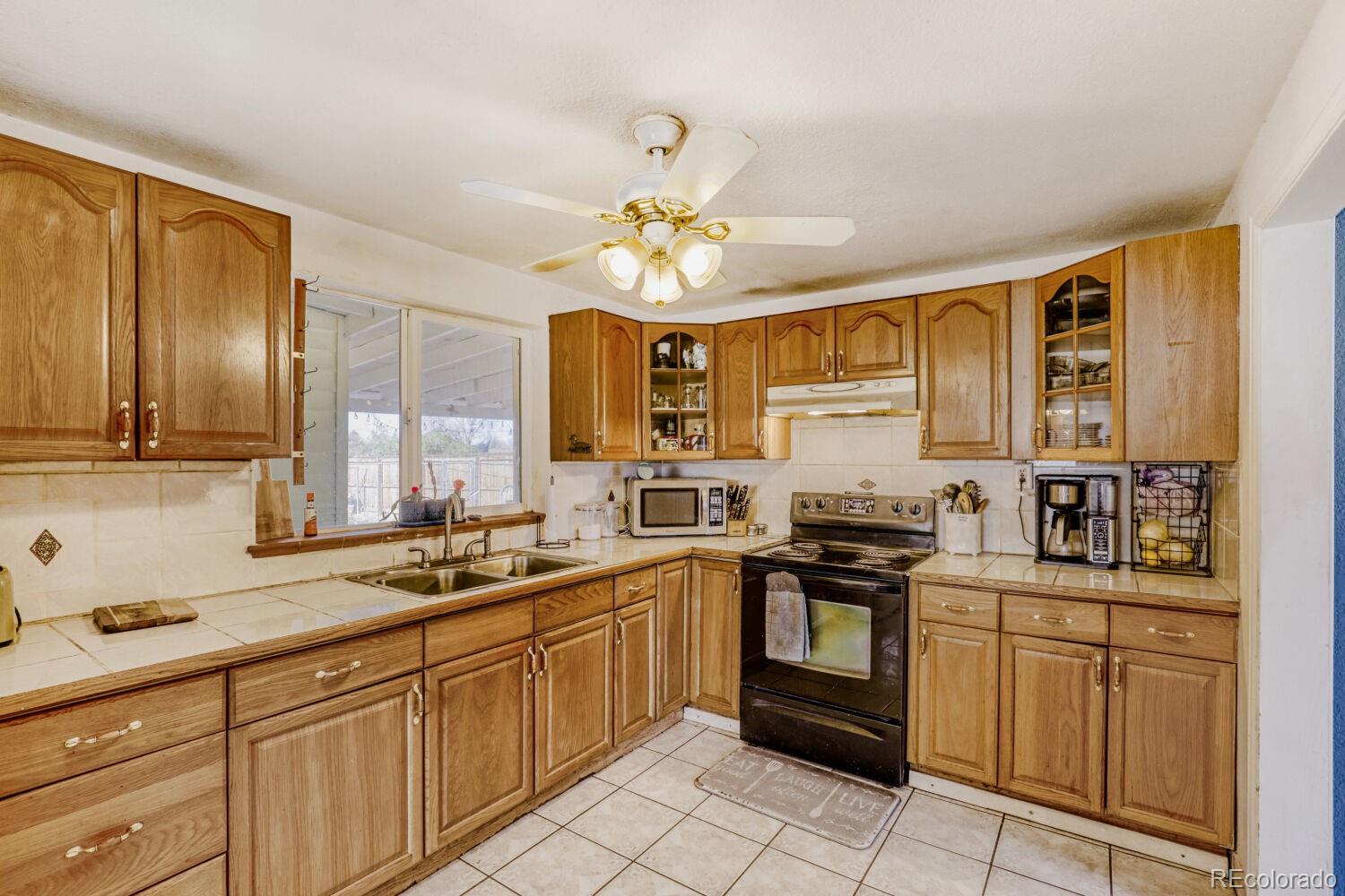 MLS Image #11 for 1605  oakland street,aurora, Colorado