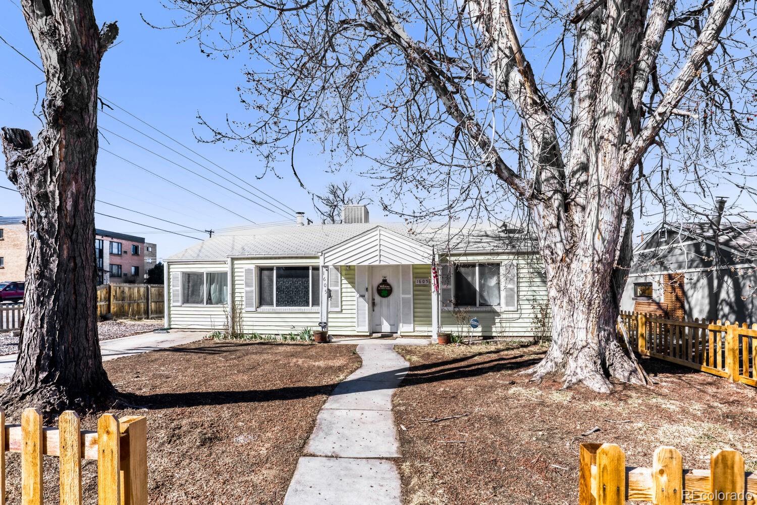MLS Image #3 for 1605  oakland street,aurora, Colorado