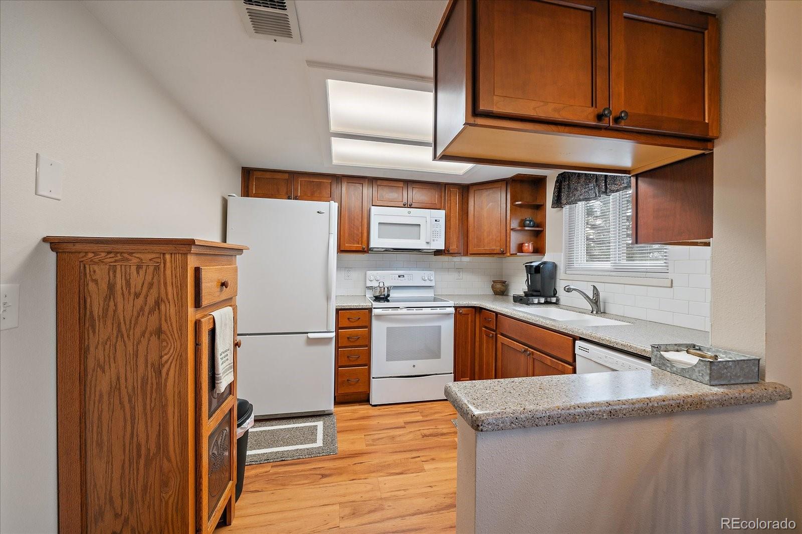 MLS Image #8 for 471 s kalispell way,aurora, Colorado