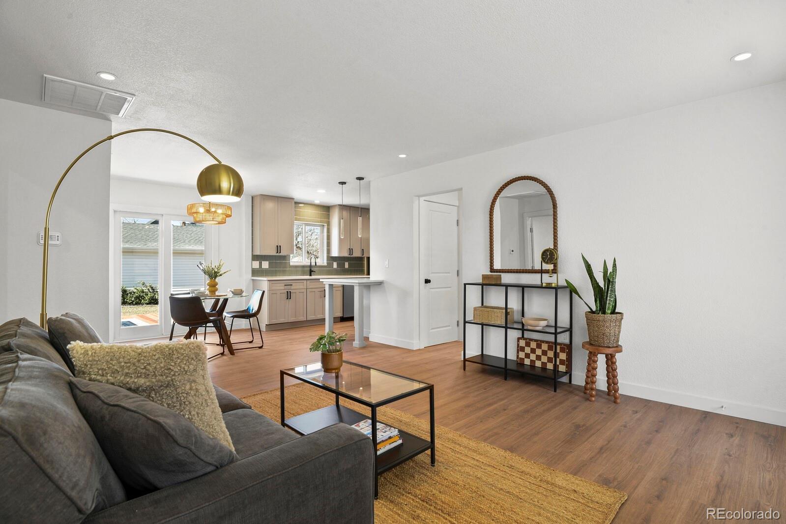 MLS Image #4 for 1135 s harrison street,denver, Colorado