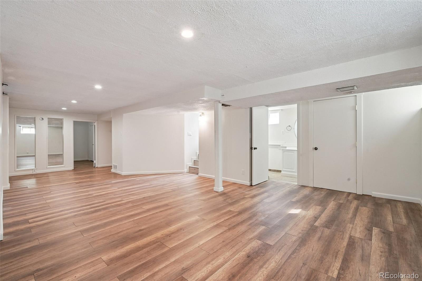 MLS Image #18 for 2580  valley view drive,denver, Colorado