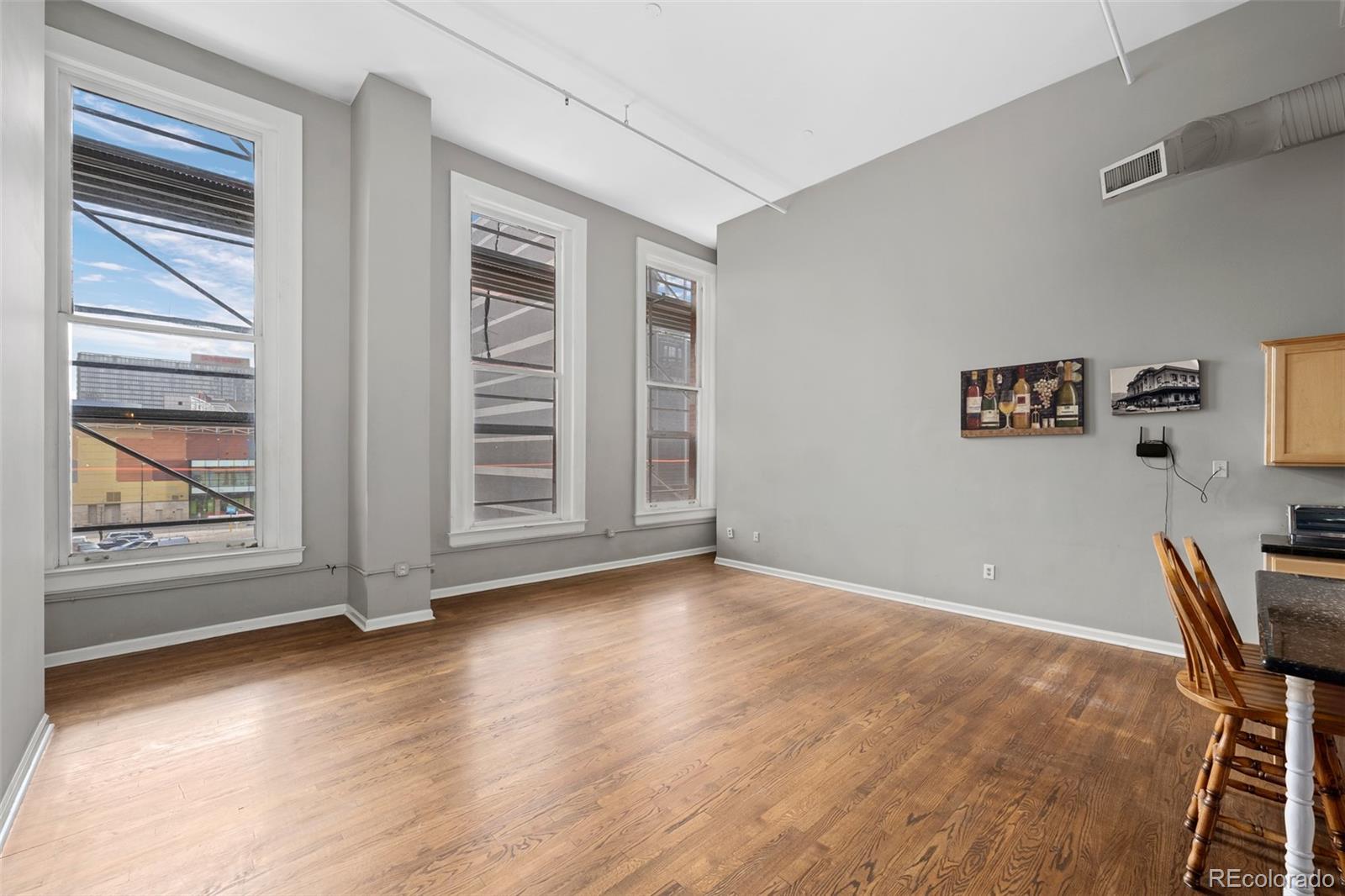 MLS Image #14 for 1555  california street 302,denver, Colorado