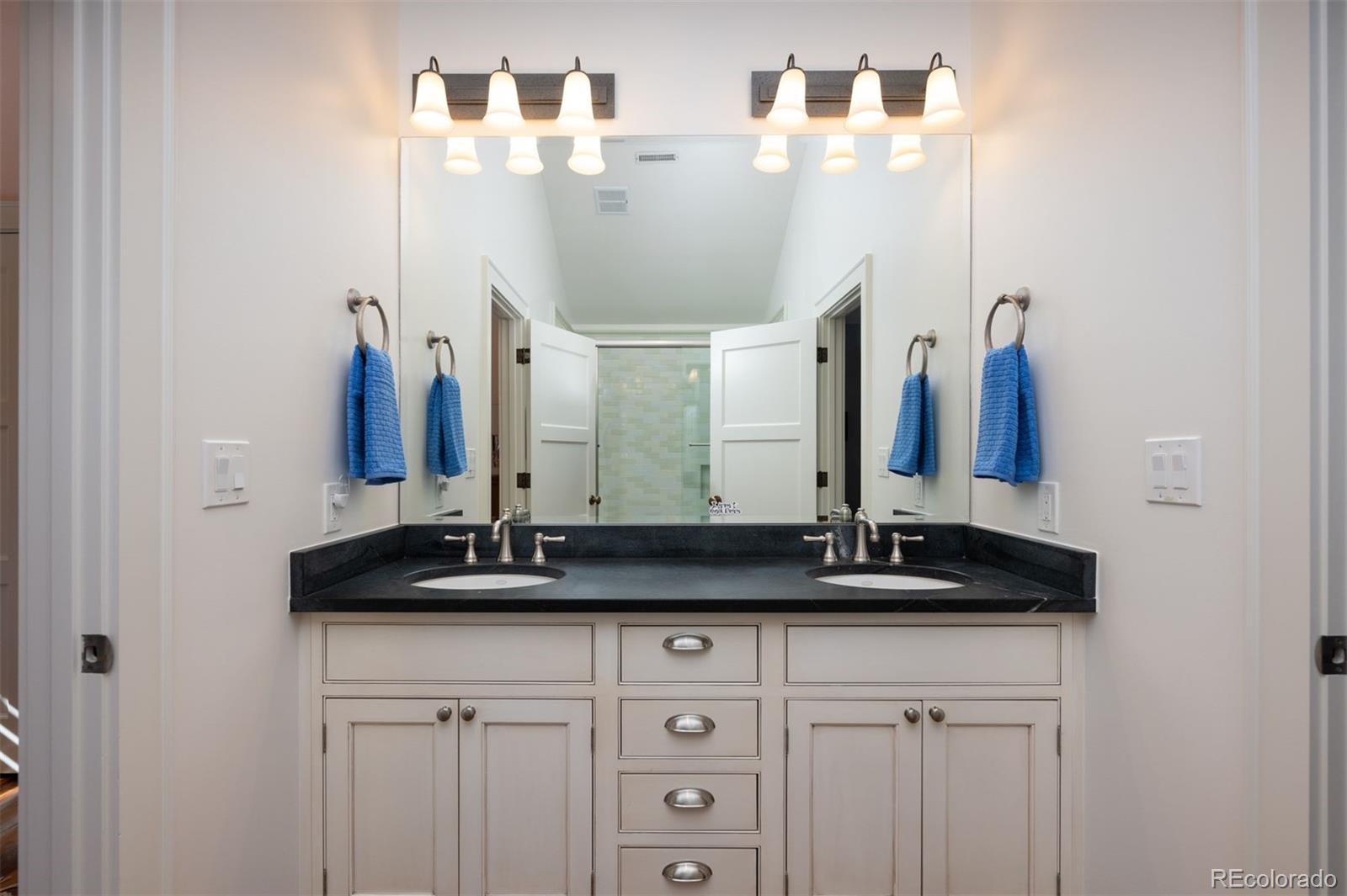 MLS Image #26 for 130 s lafayette street,denver, Colorado