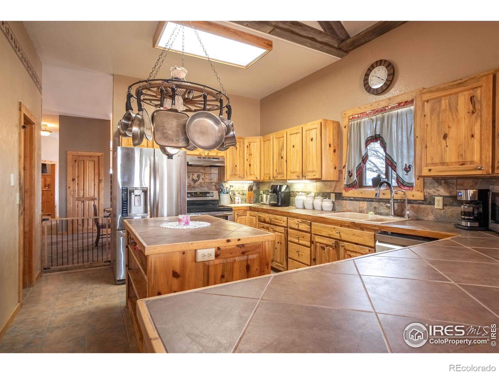 MLS Image #20 for 420 e county road 10 road,berthoud, Colorado