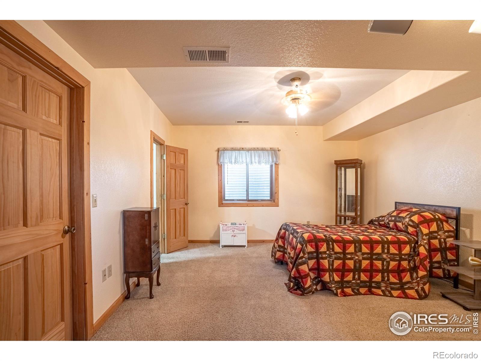 MLS Image #37 for 420 e county road 10 road,berthoud, Colorado