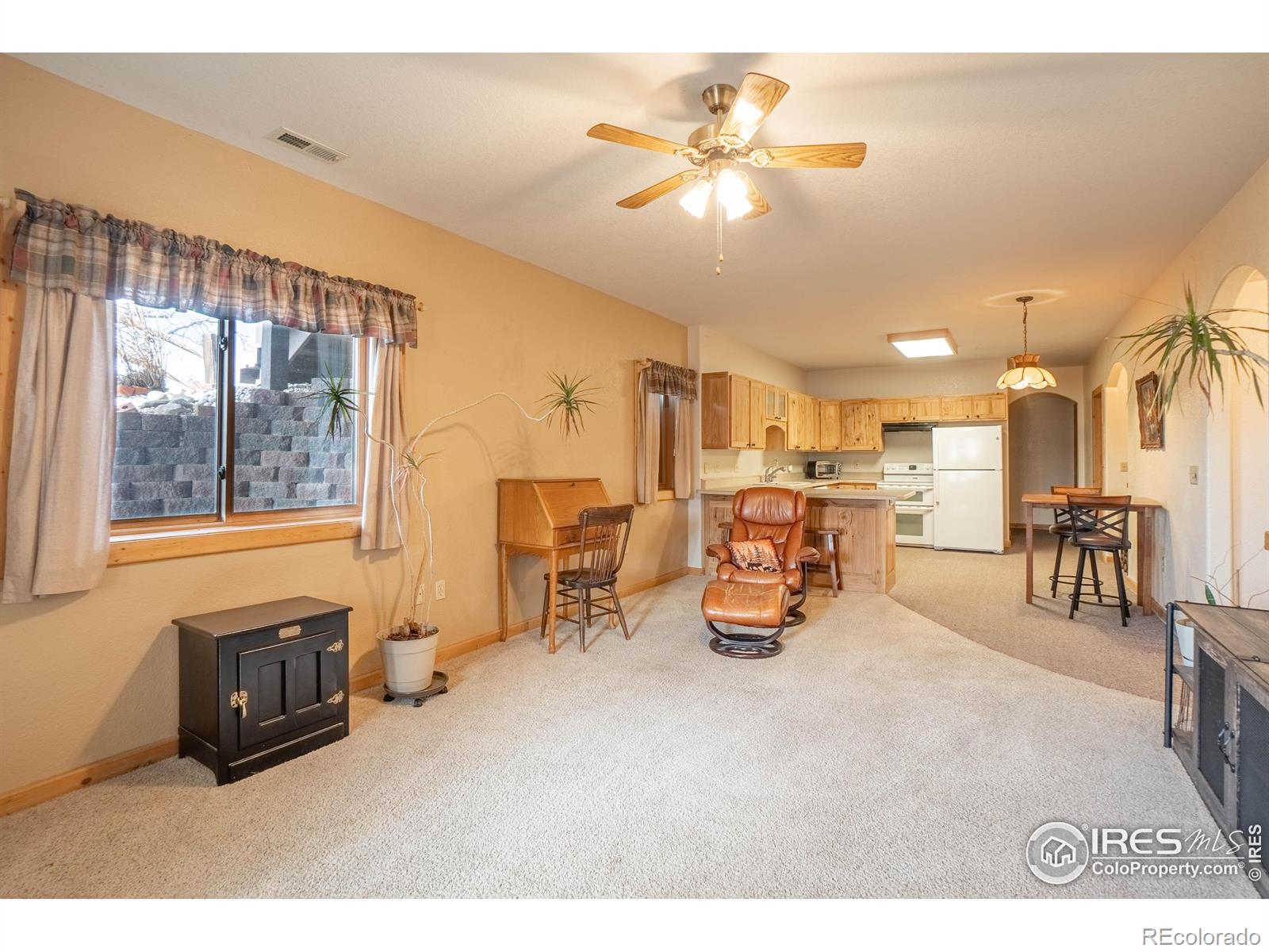 MLS Image #38 for 420 e county road 10 road,berthoud, Colorado