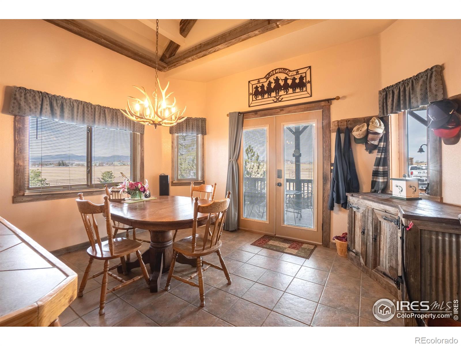 MLS Image #6 for 420 e county road 10 road,berthoud, Colorado
