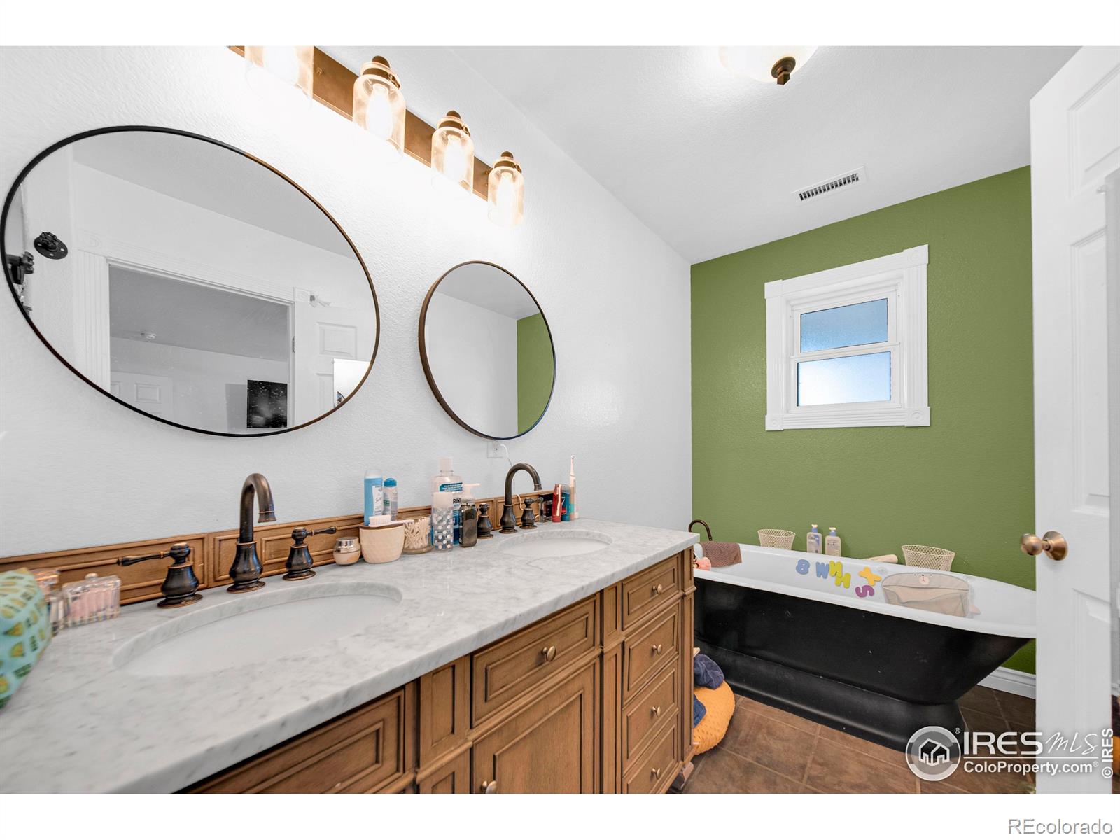 MLS Image #19 for 650  delta avenue,akron, Colorado