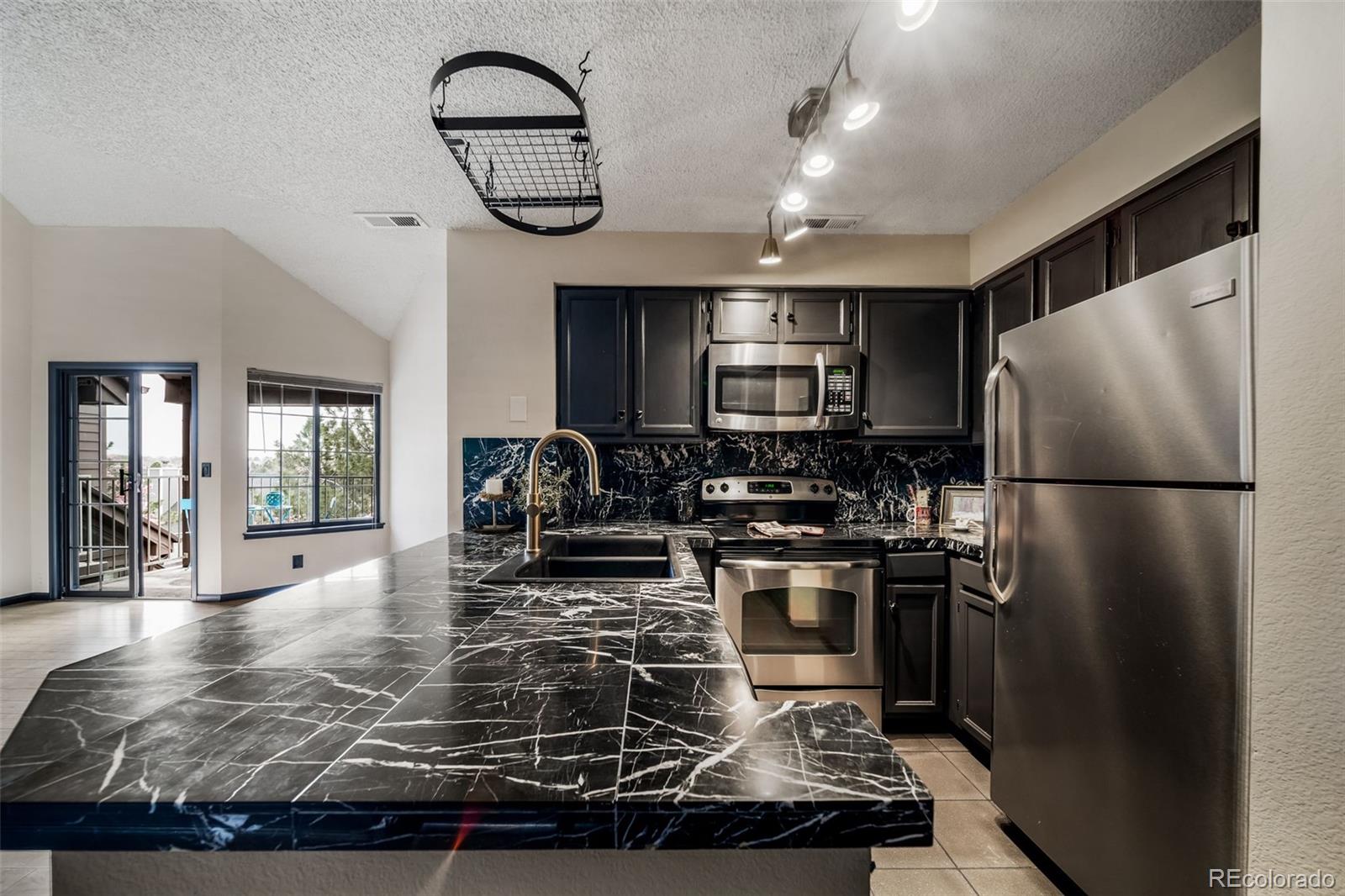 MLS Image #10 for 846 s vance street,lakewood, Colorado