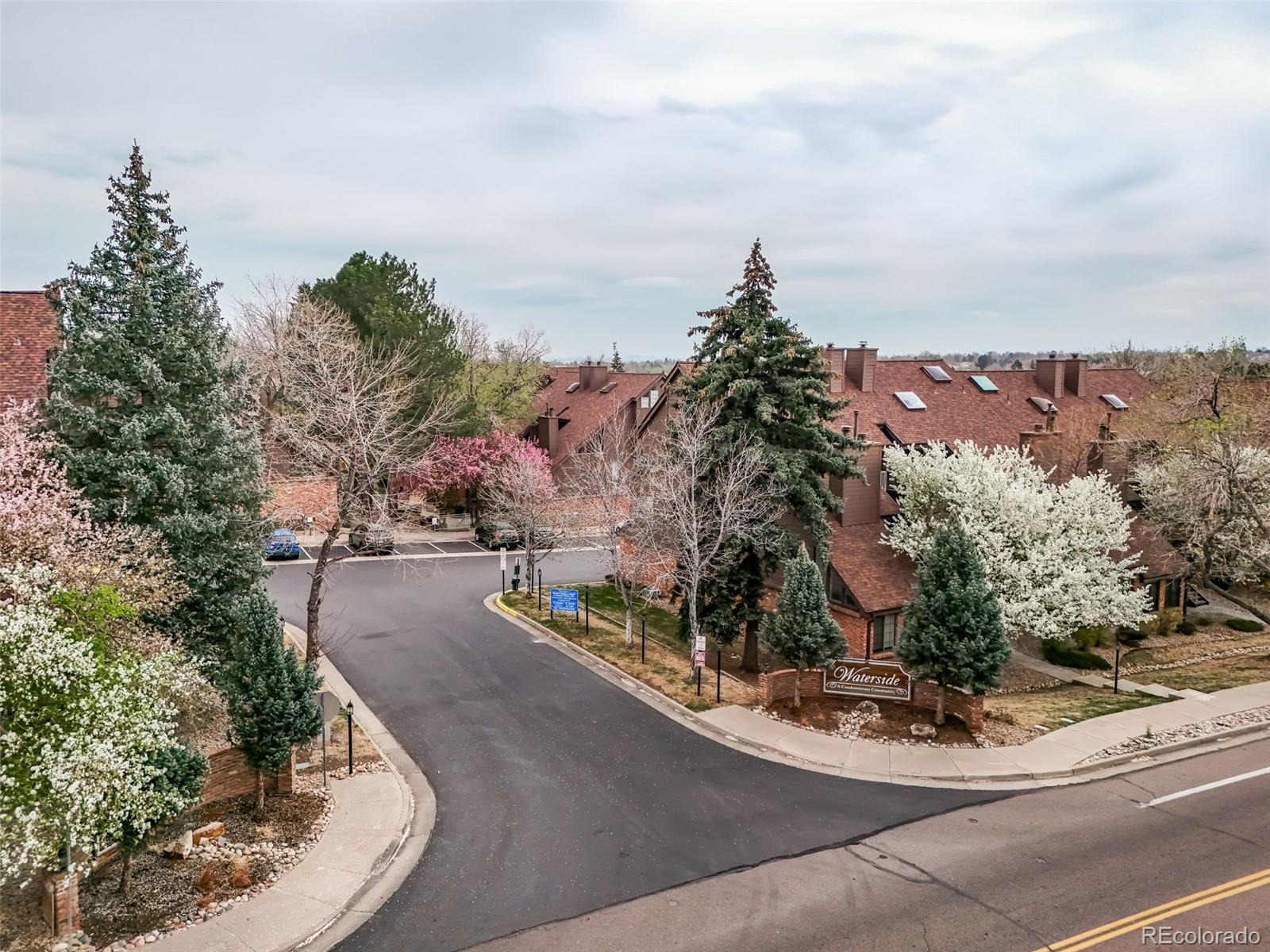 MLS Image #2 for 846 s vance street,lakewood, Colorado