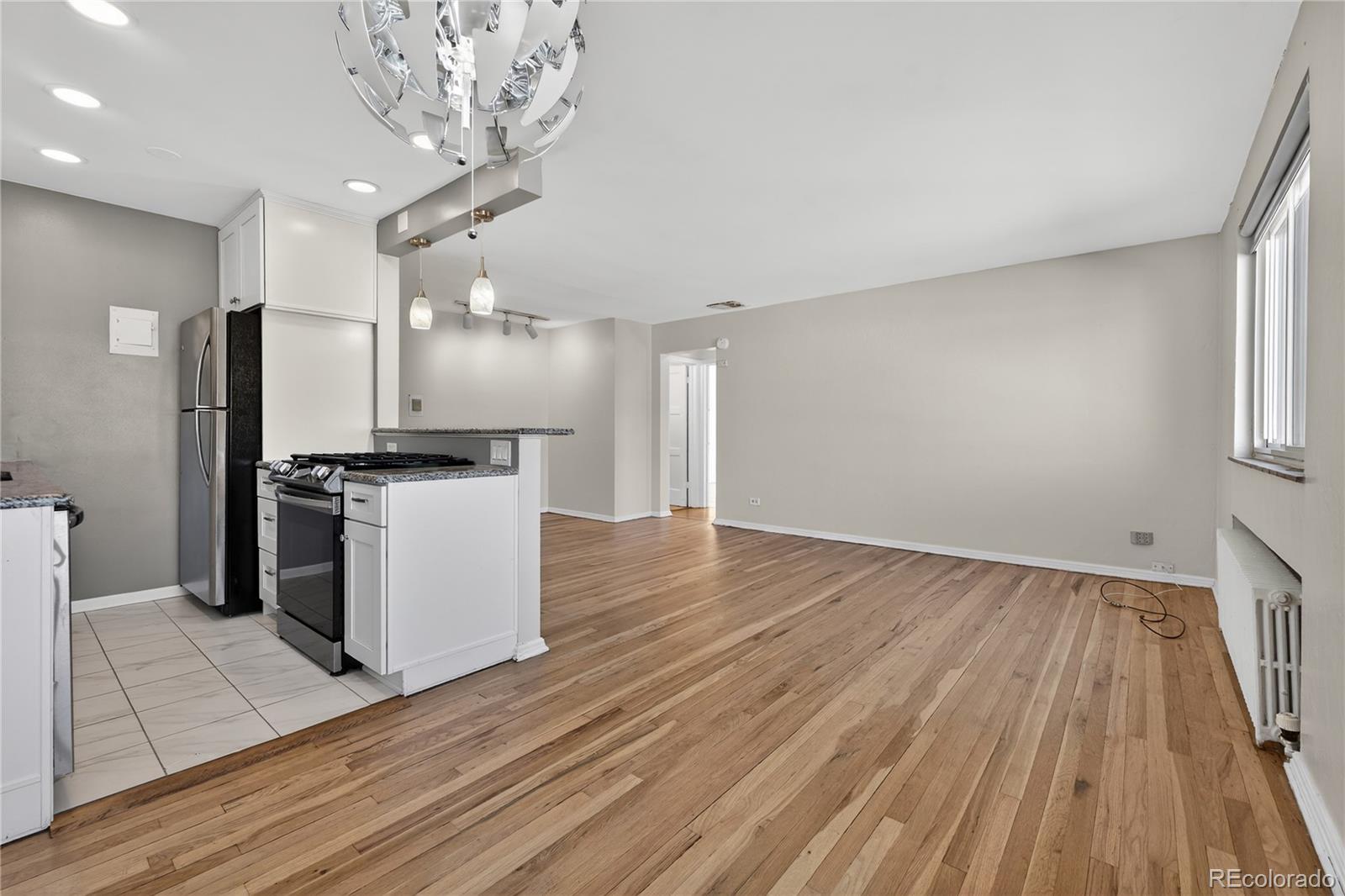 MLS Image #11 for 525  jackson street 304,denver, Colorado