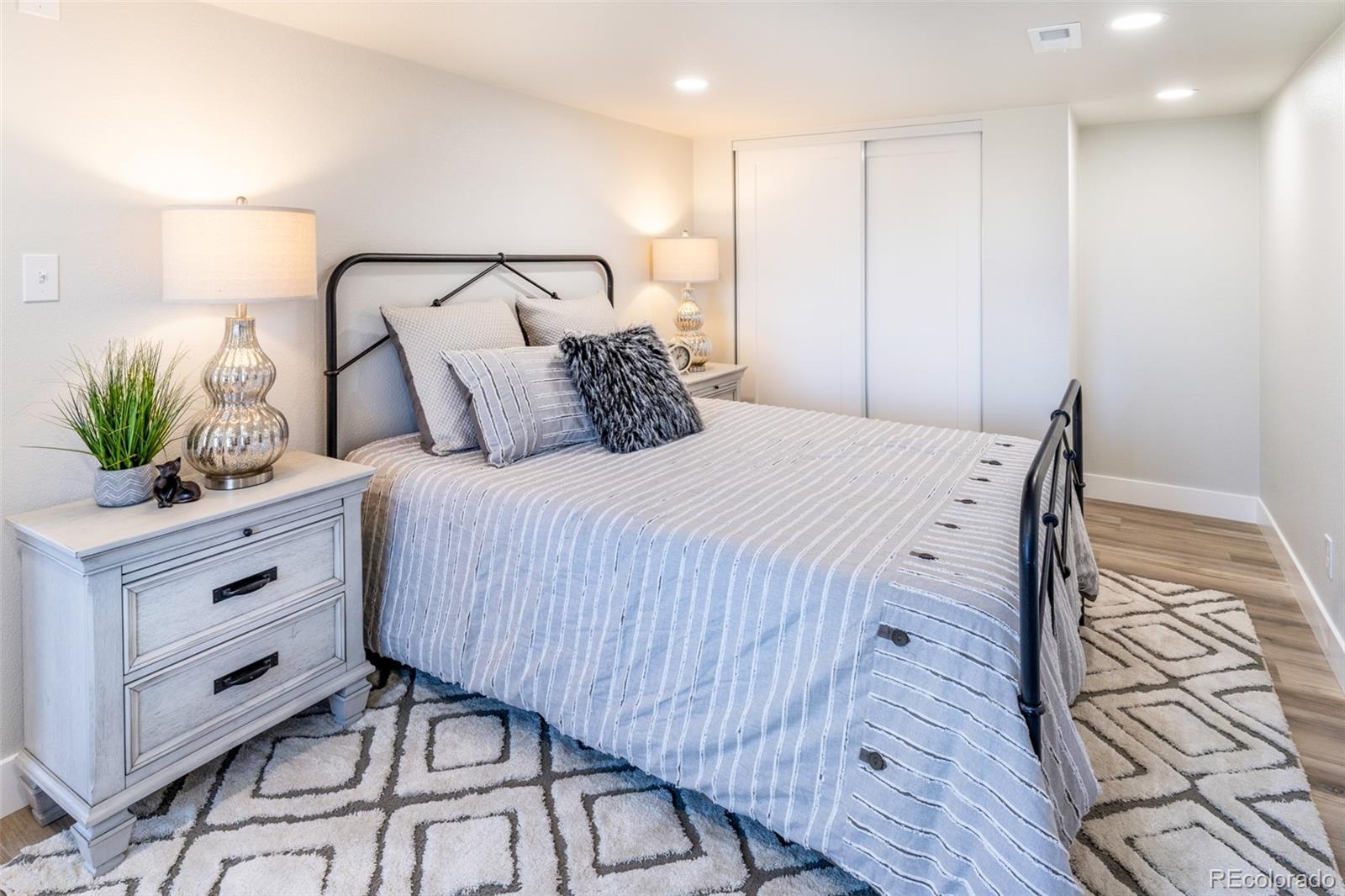 MLS Image #15 for 2201 w warren avenue,englewood, Colorado