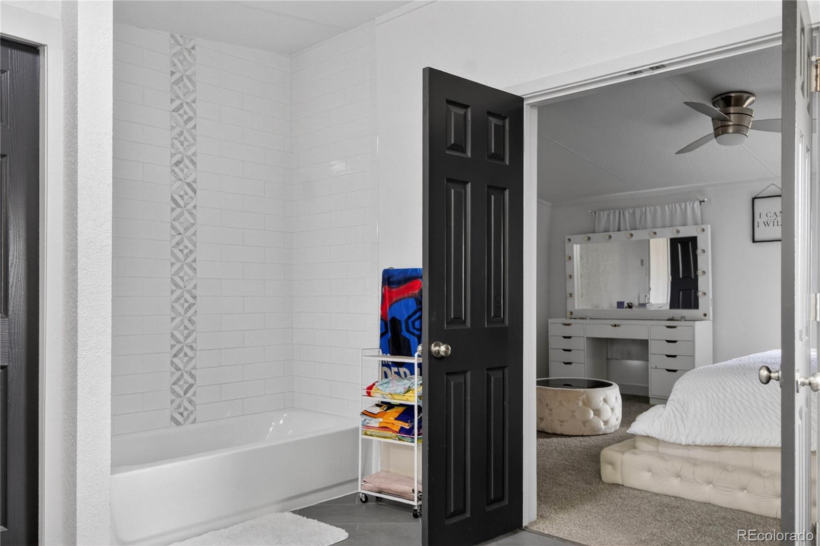 MLS Image #11 for 811  plum avenue,lochbuie, Colorado