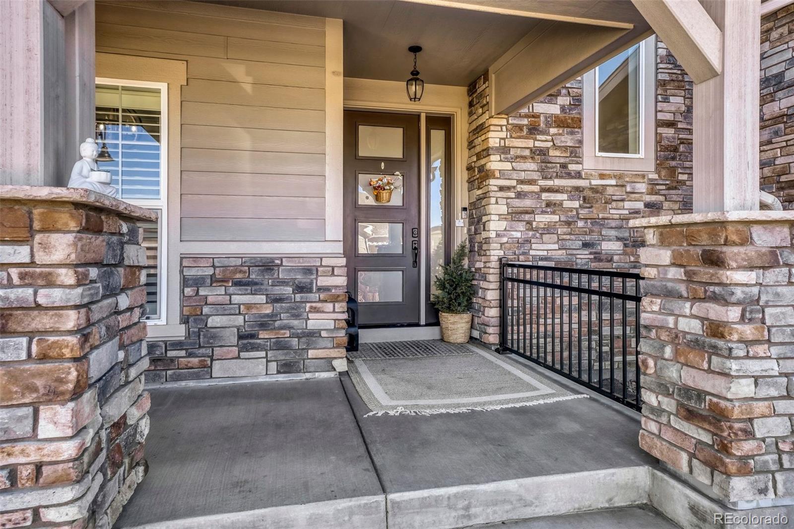 MLS Image #3 for 27841 e lakeview drive,aurora, Colorado
