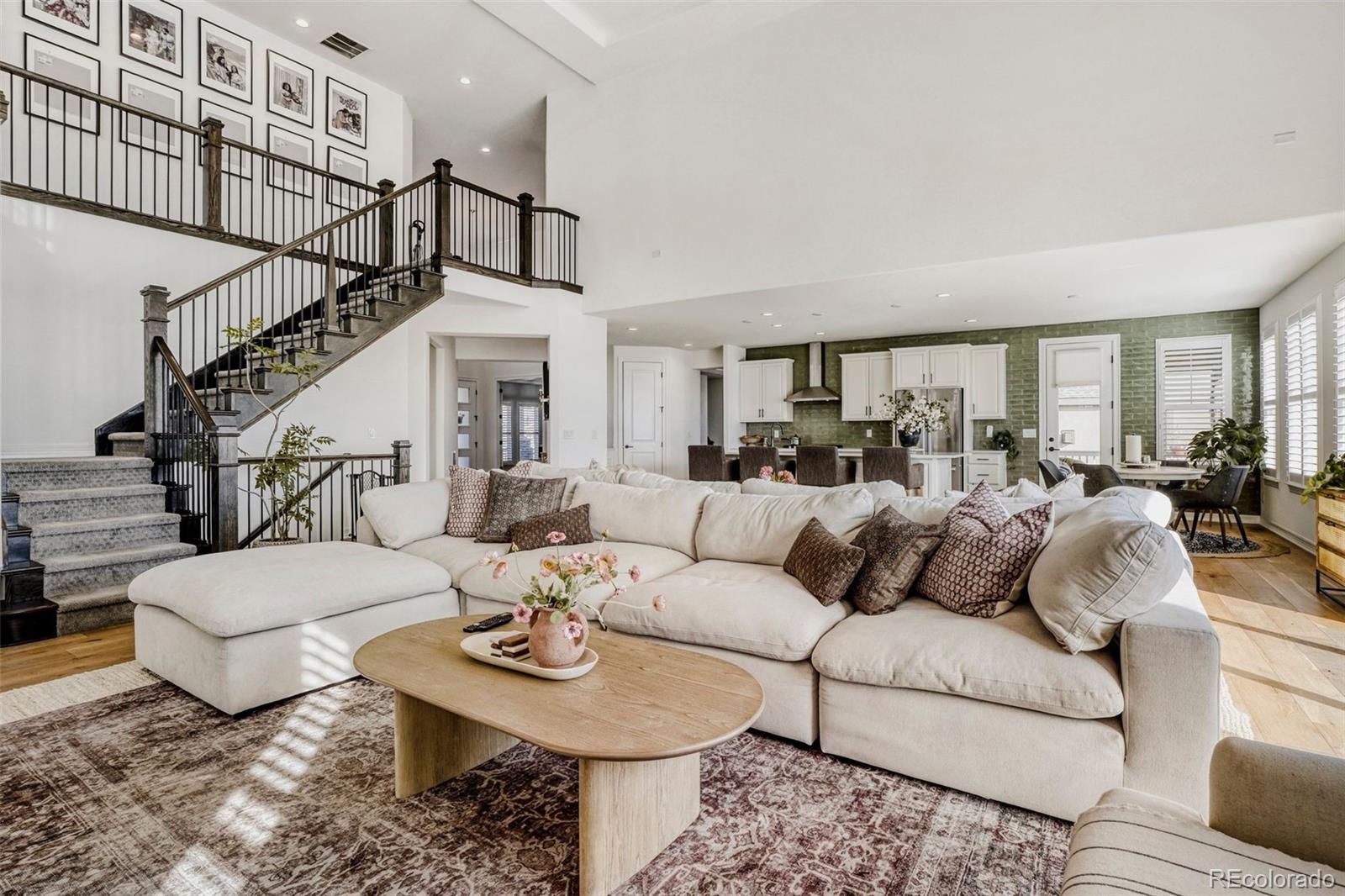 MLS Image #7 for 27841 e lakeview drive,aurora, Colorado