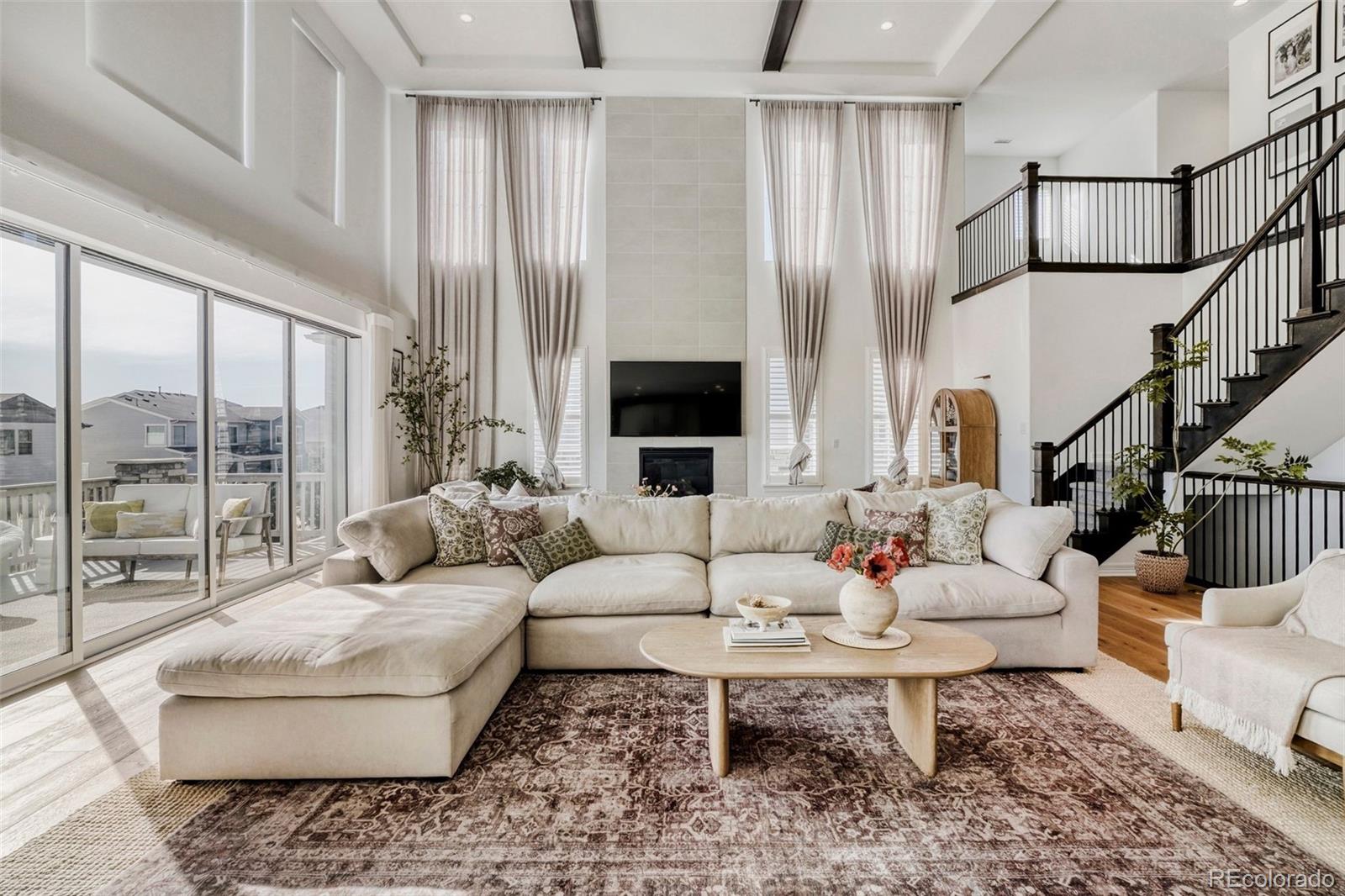MLS Image #8 for 27841 e lakeview drive,aurora, Colorado