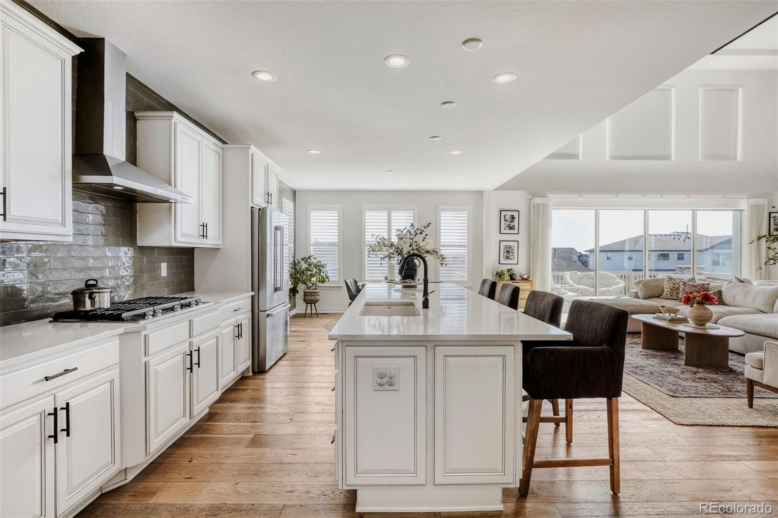 MLS Image #9 for 27841 e lakeview drive,aurora, Colorado