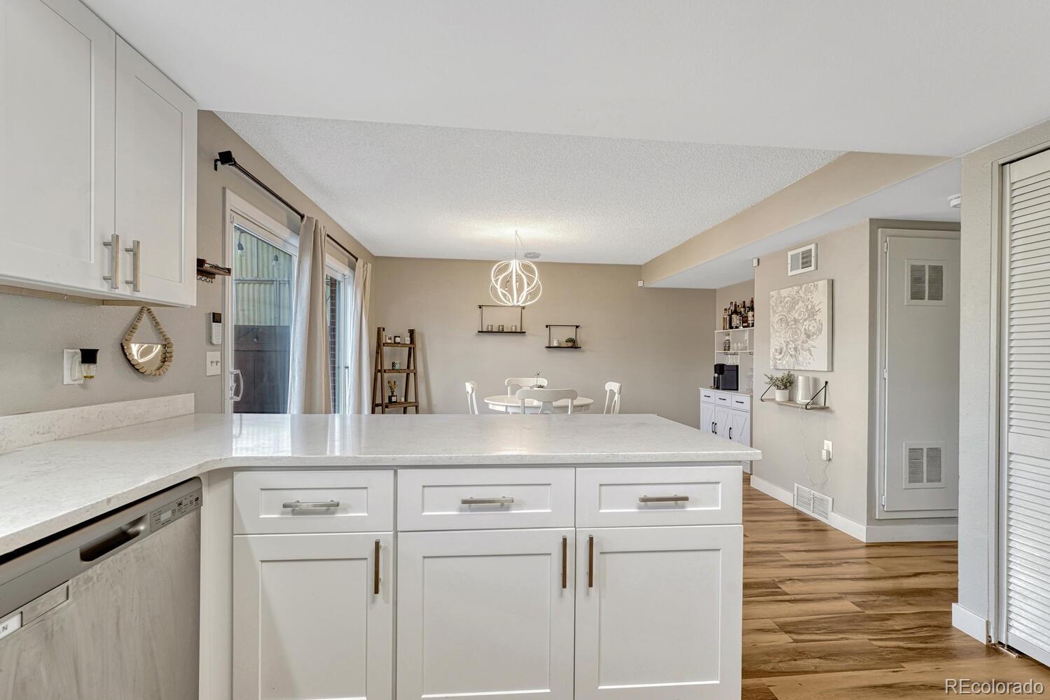 MLS Image #10 for 9004 e mansfield avenue,denver, Colorado