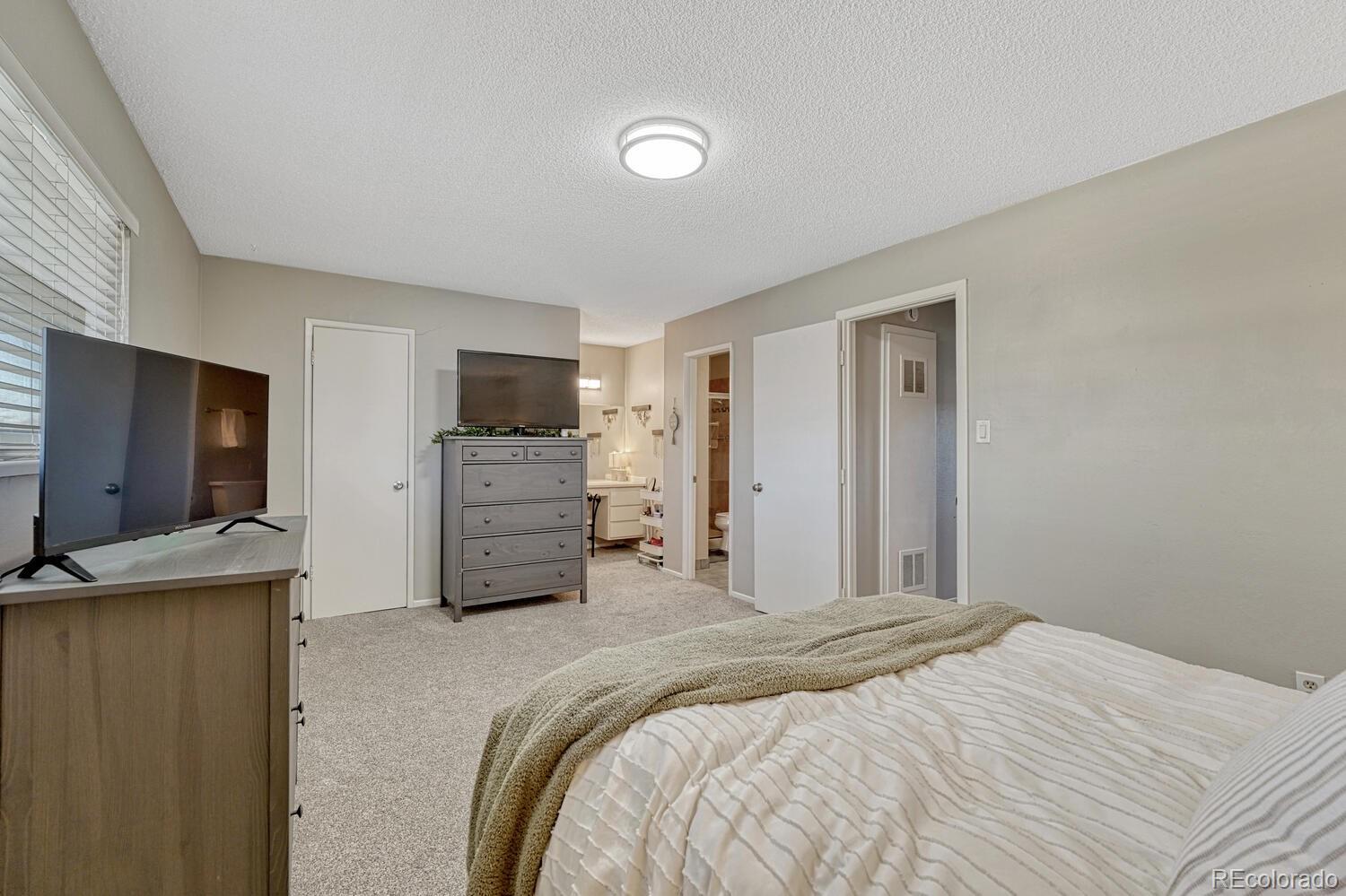 MLS Image #18 for 9004 e mansfield avenue,denver, Colorado