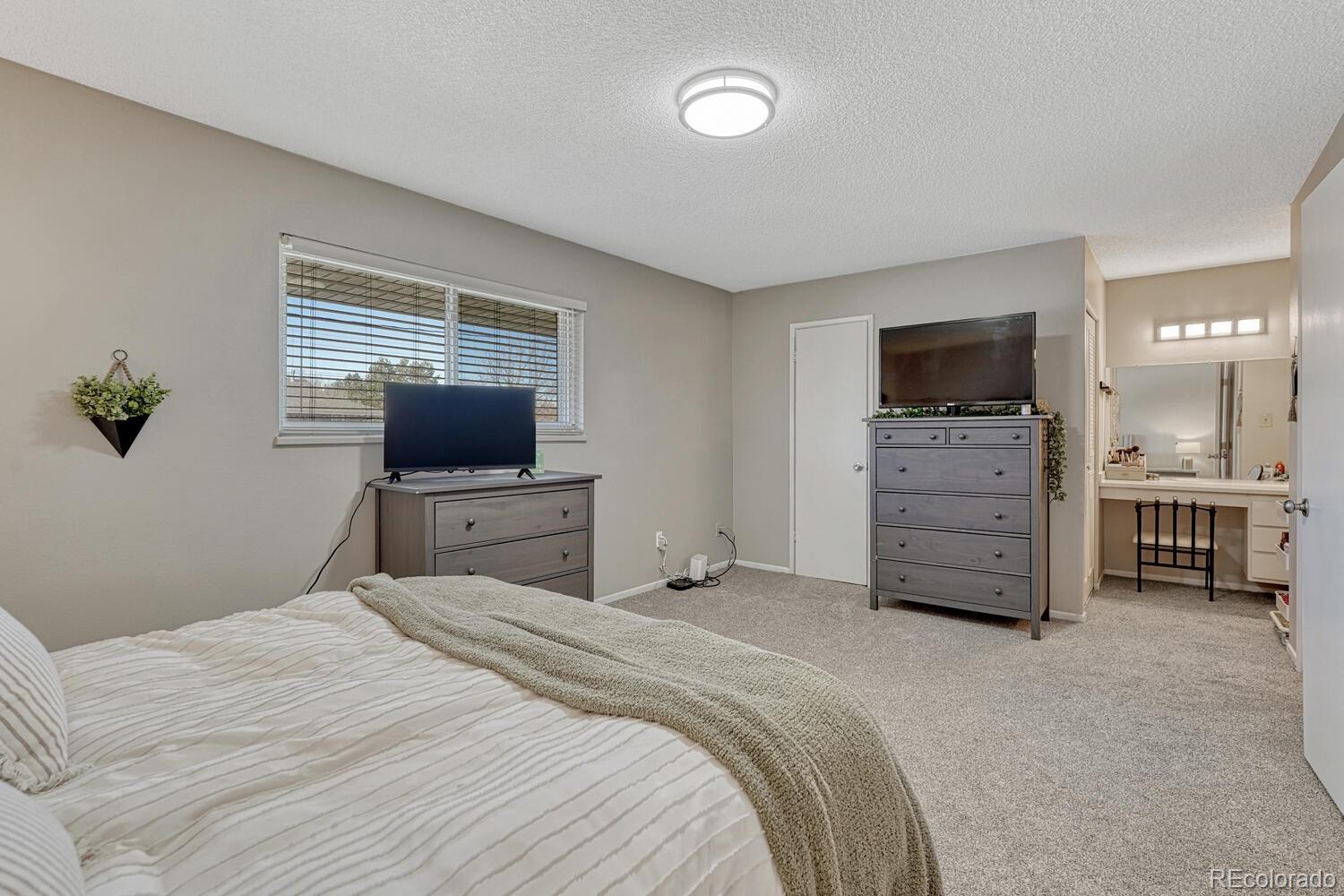 MLS Image #19 for 9004 e mansfield avenue,denver, Colorado