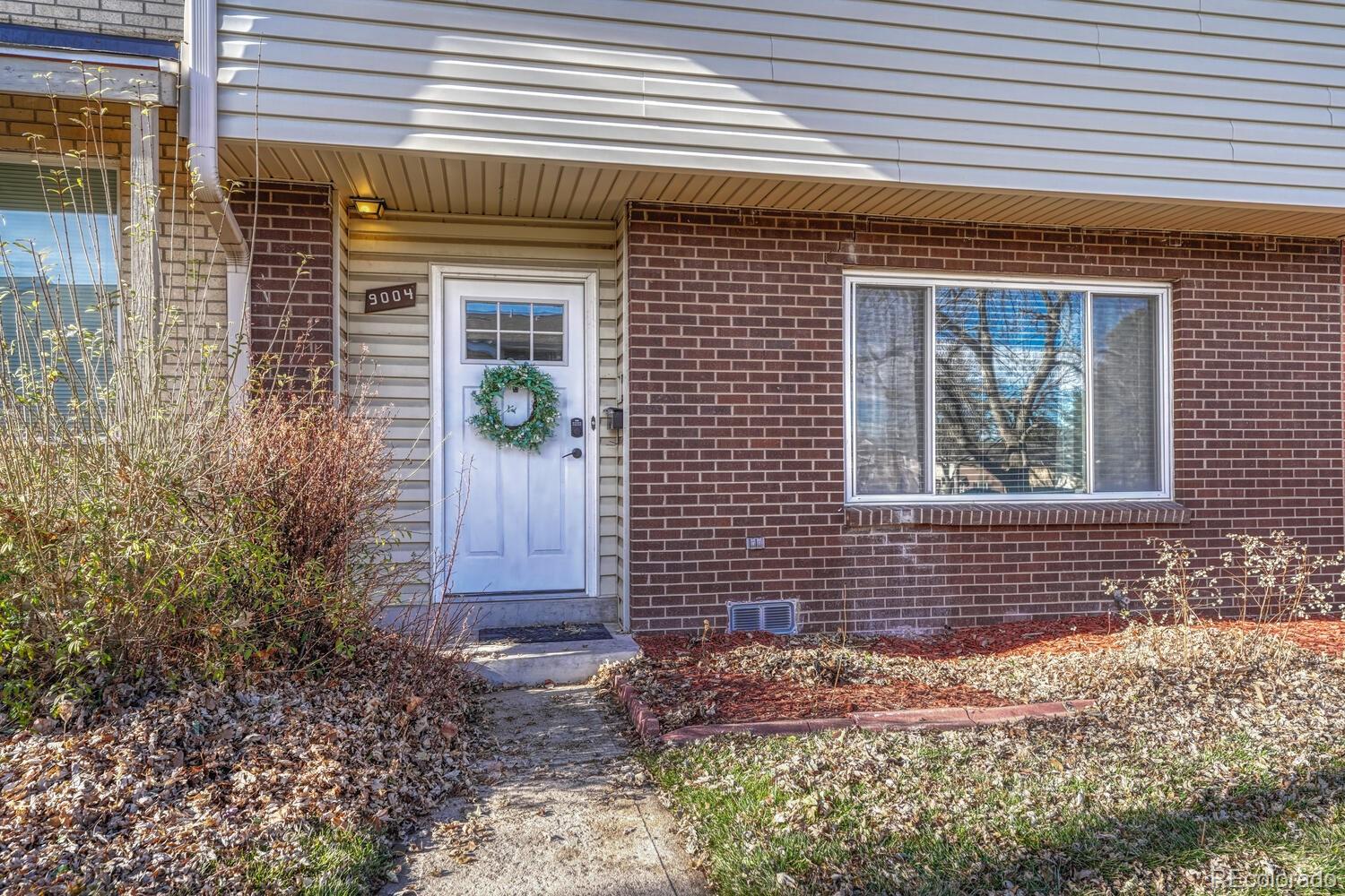 MLS Image #5 for 9004 e mansfield avenue,denver, Colorado