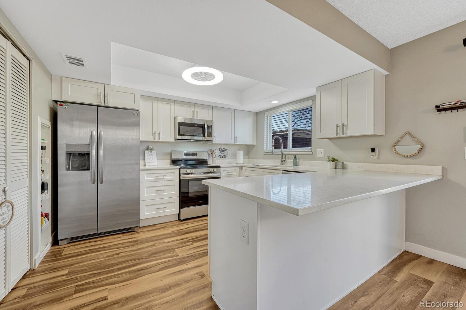 MLS Image #7 for 9004 e mansfield avenue,denver, Colorado